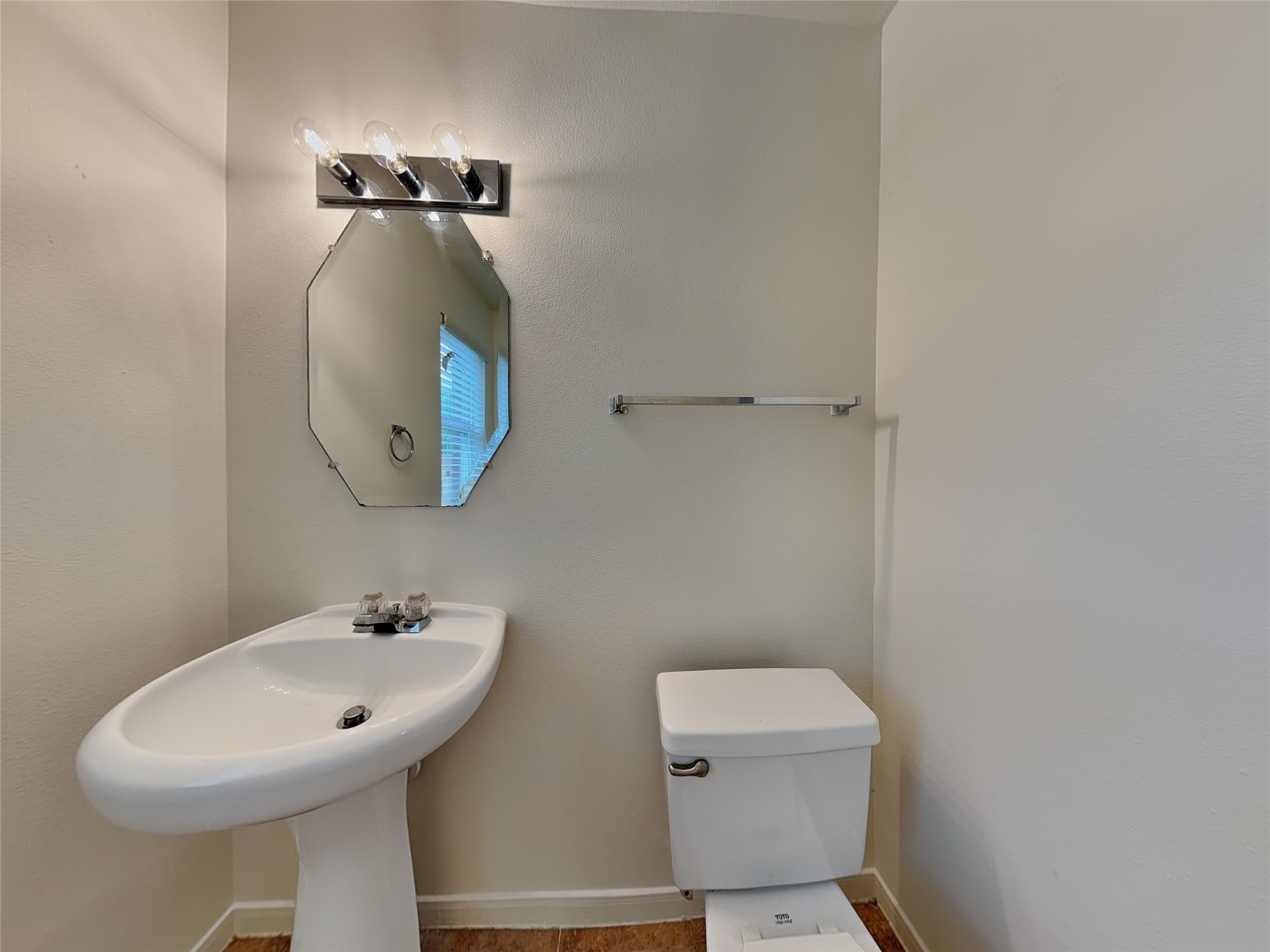 11806 Skydale Drive Property Photo 6
