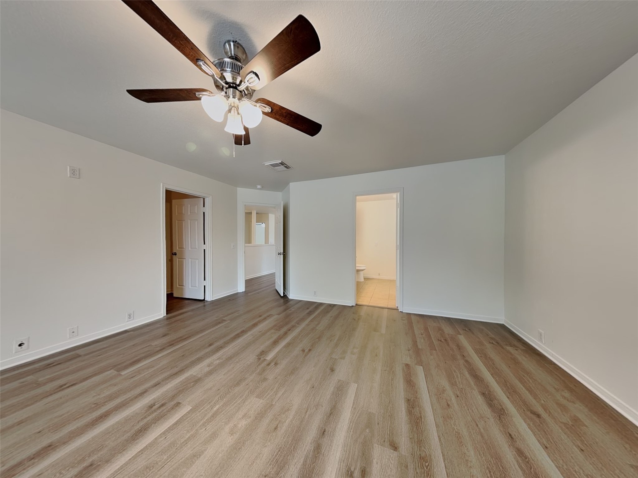 11806 Skydale Drive Property Photo 9