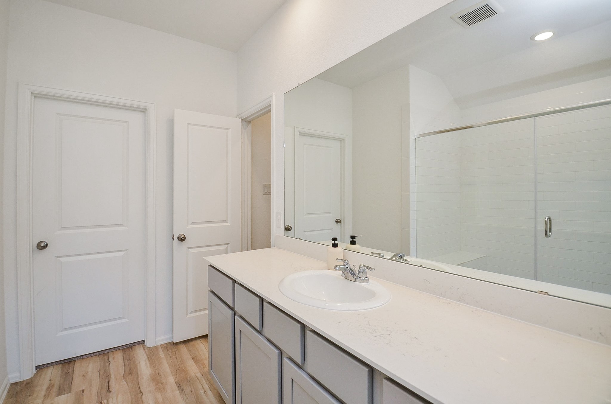 5118 Winslow Grove Drive Property Photo 21