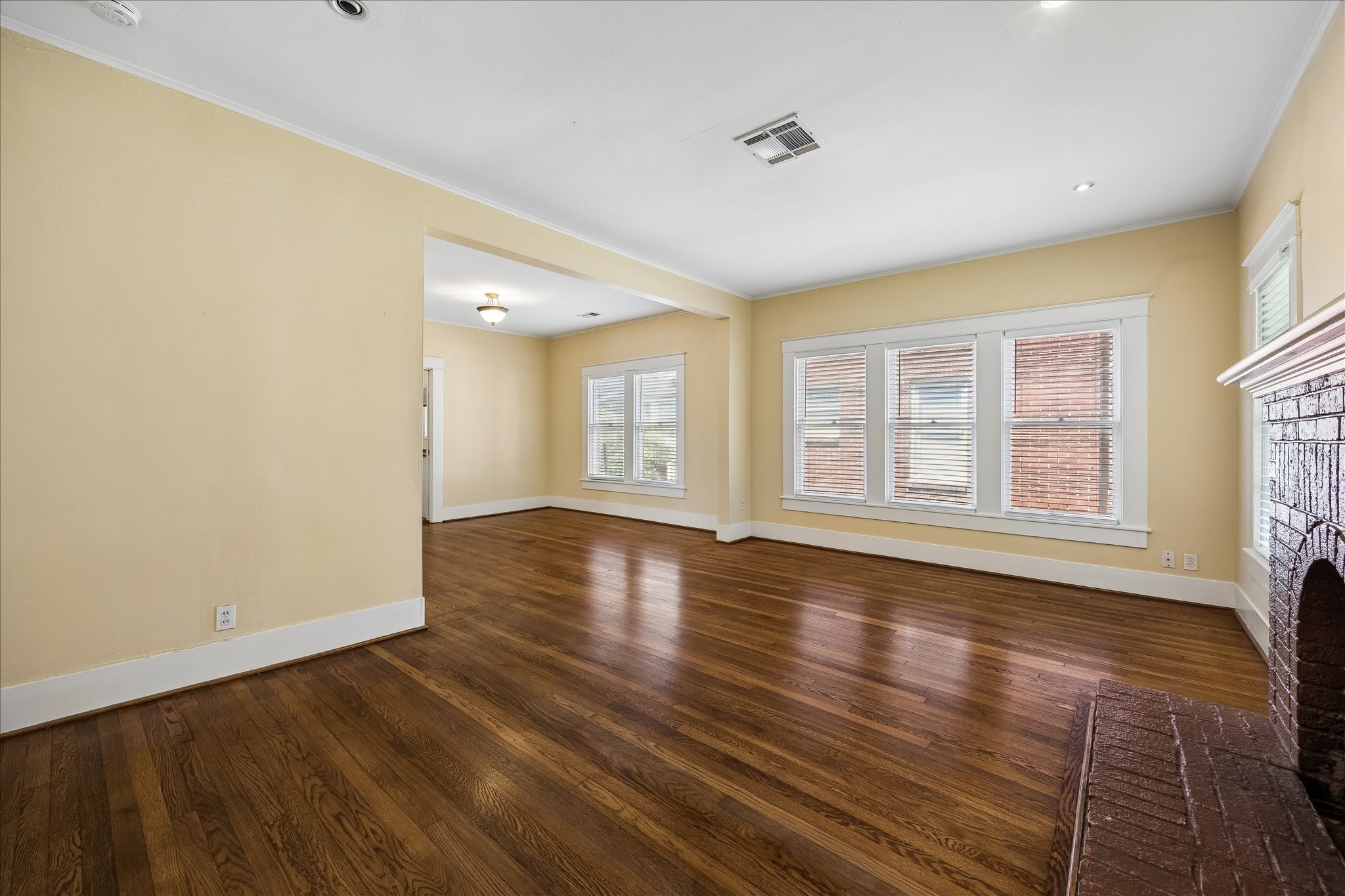1719 Harold Street Property Photo 6