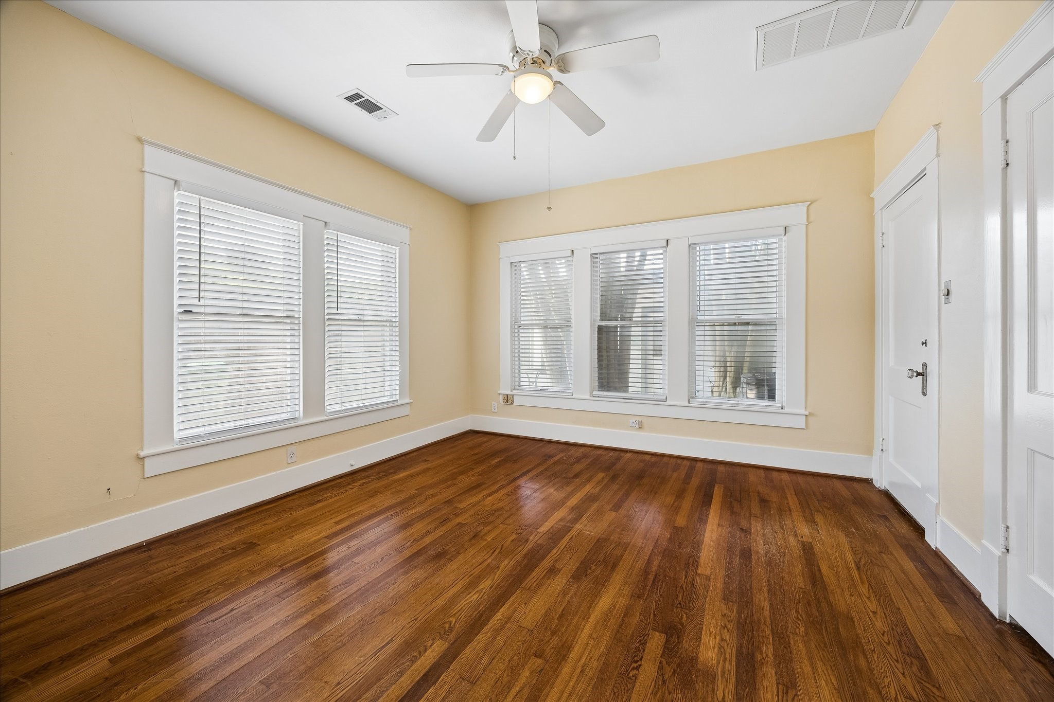 1719 Harold Street Property Photo 15