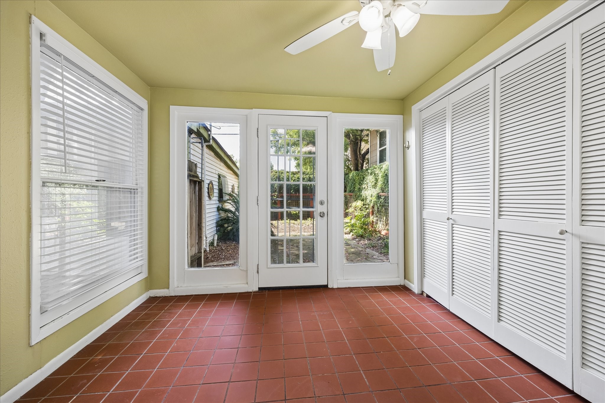1719 Harold Street Property Photo 17