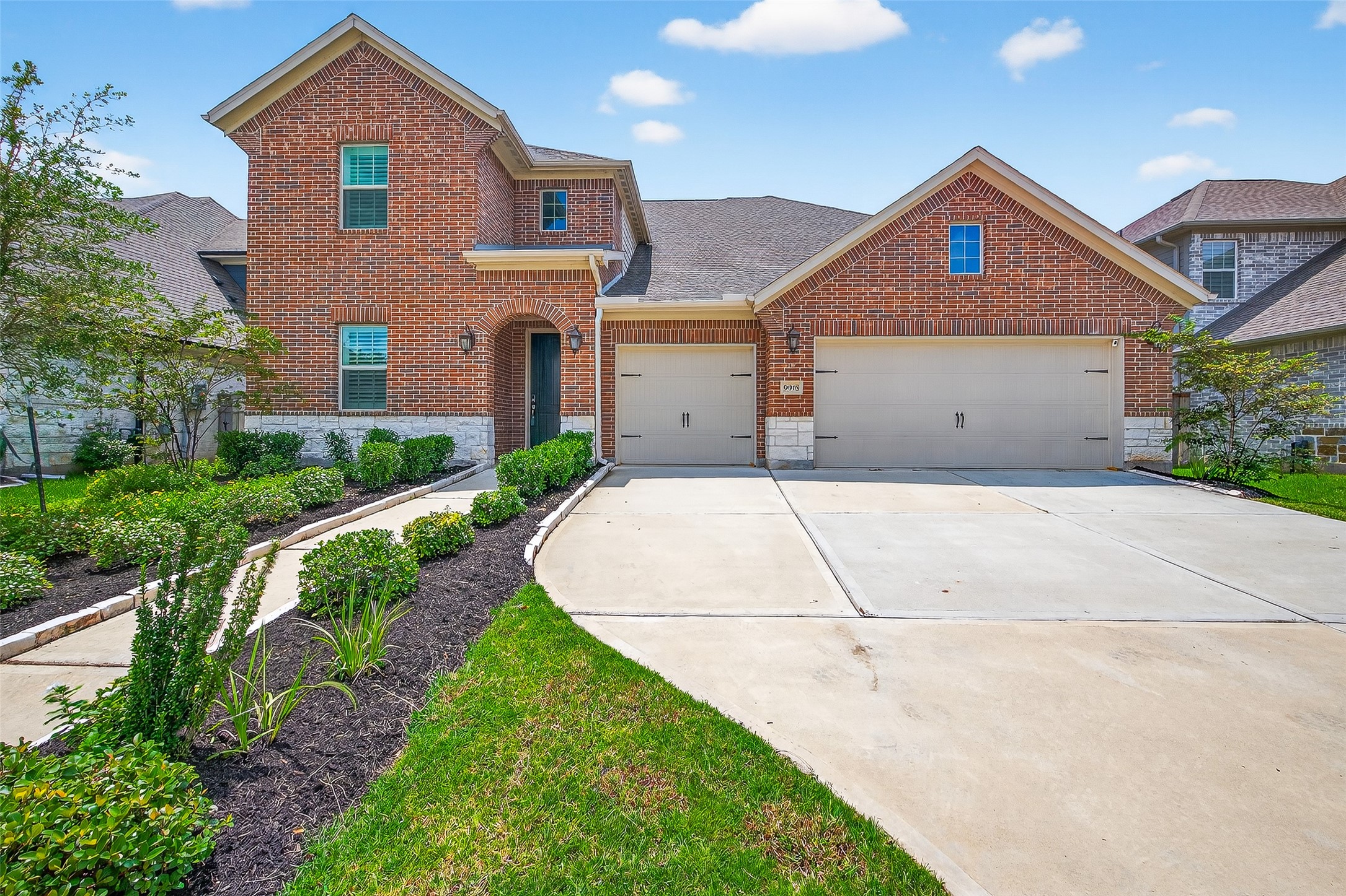 9918 Knollwood Lane Property Photo
