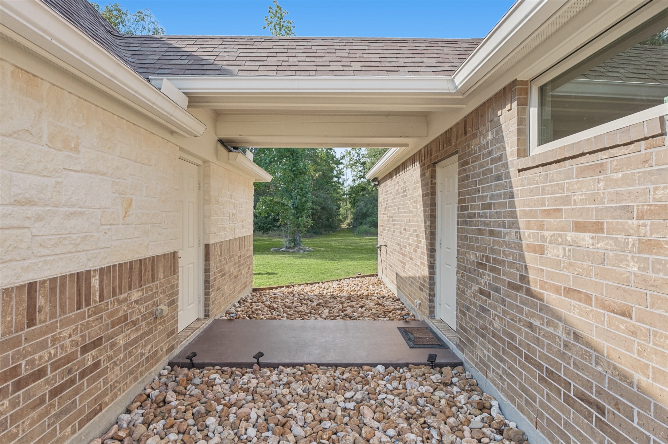 21113 Hereford Way Property Photo 44