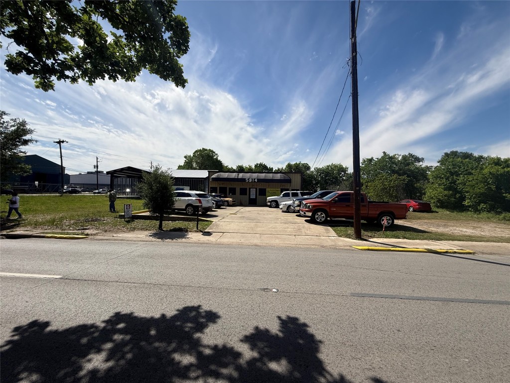 5914 Cullen Boulevard Property Photo 15