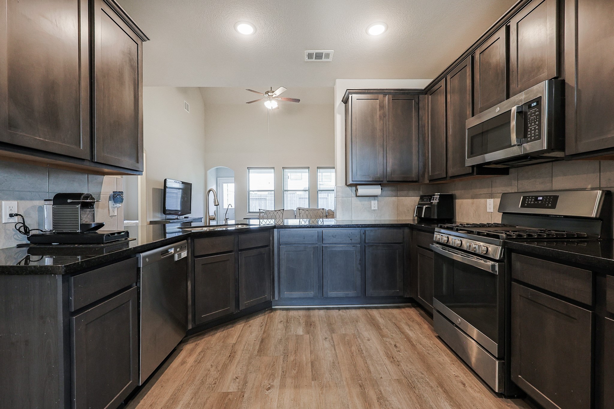 10423 Rochester Hills Lane Property Photo 12