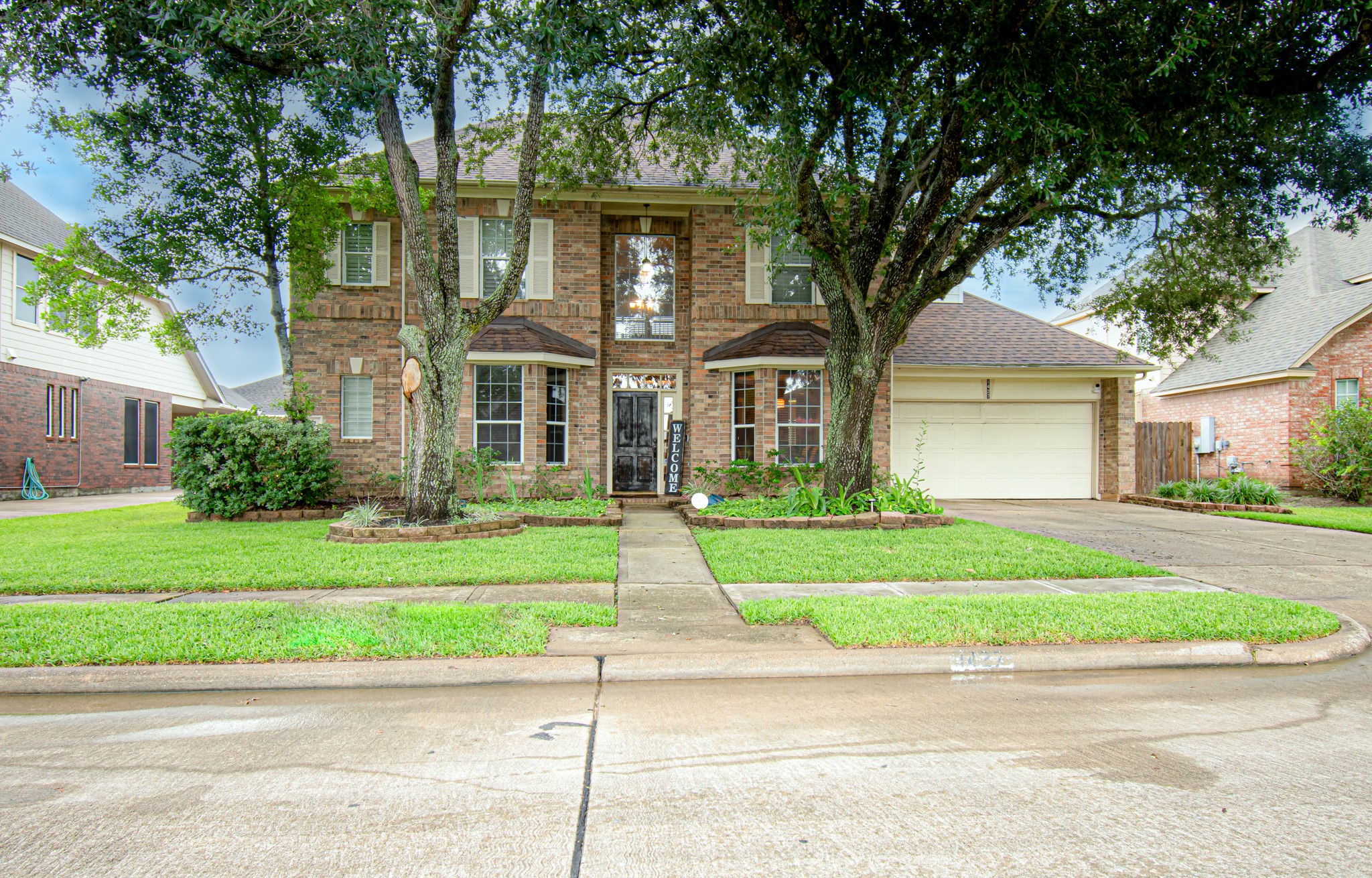 1427 Crescent Oak Drive Property Photo 1