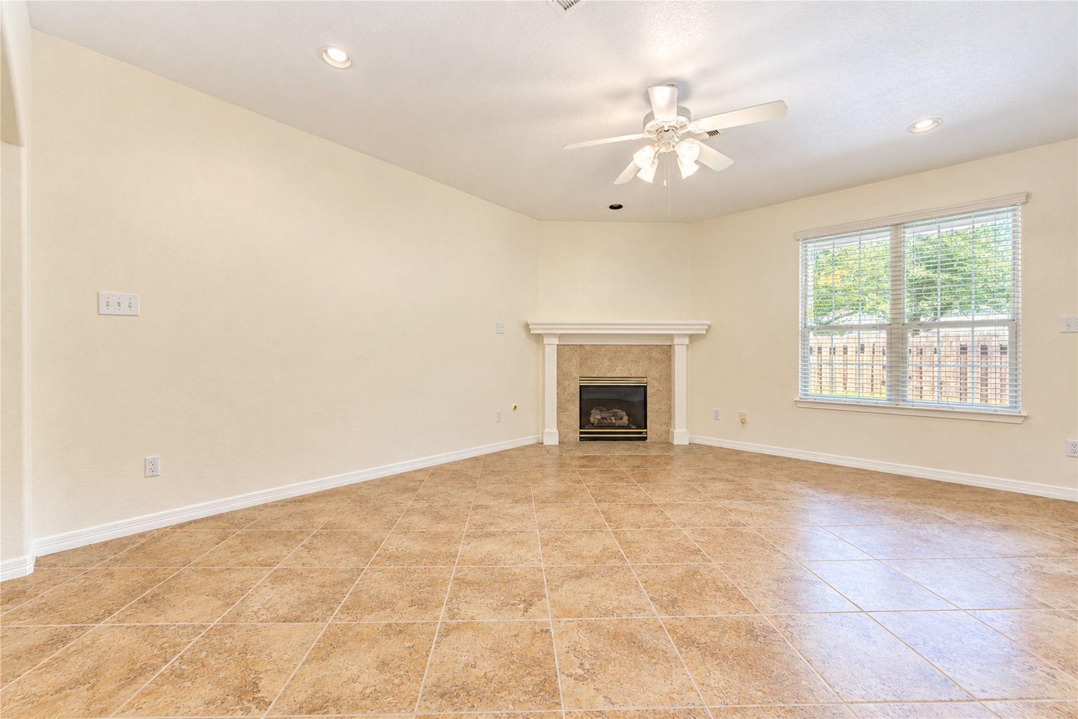 7522 S Linpar Court Property Photo 14