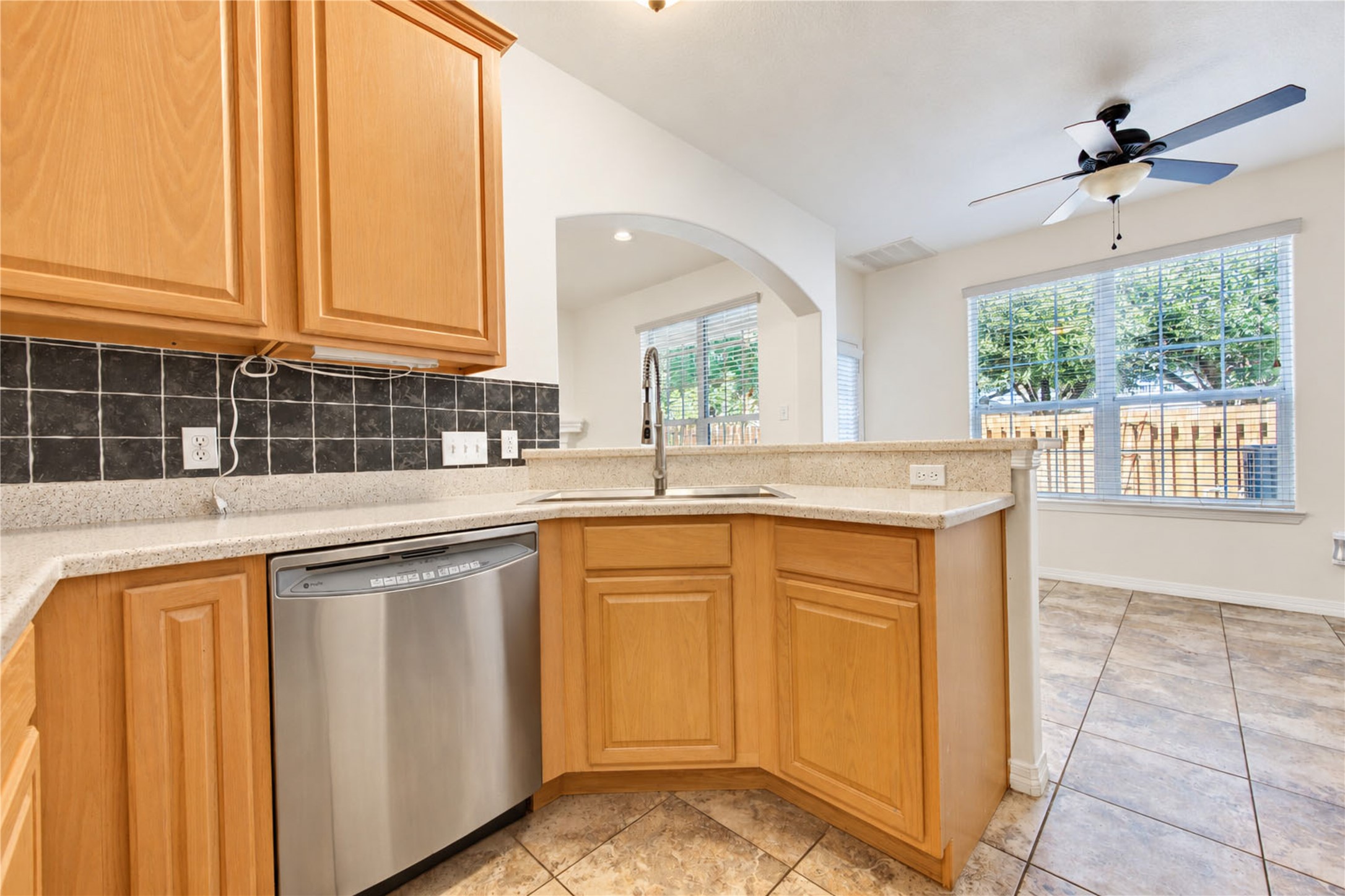 7522 S Linpar Court Property Photo 18