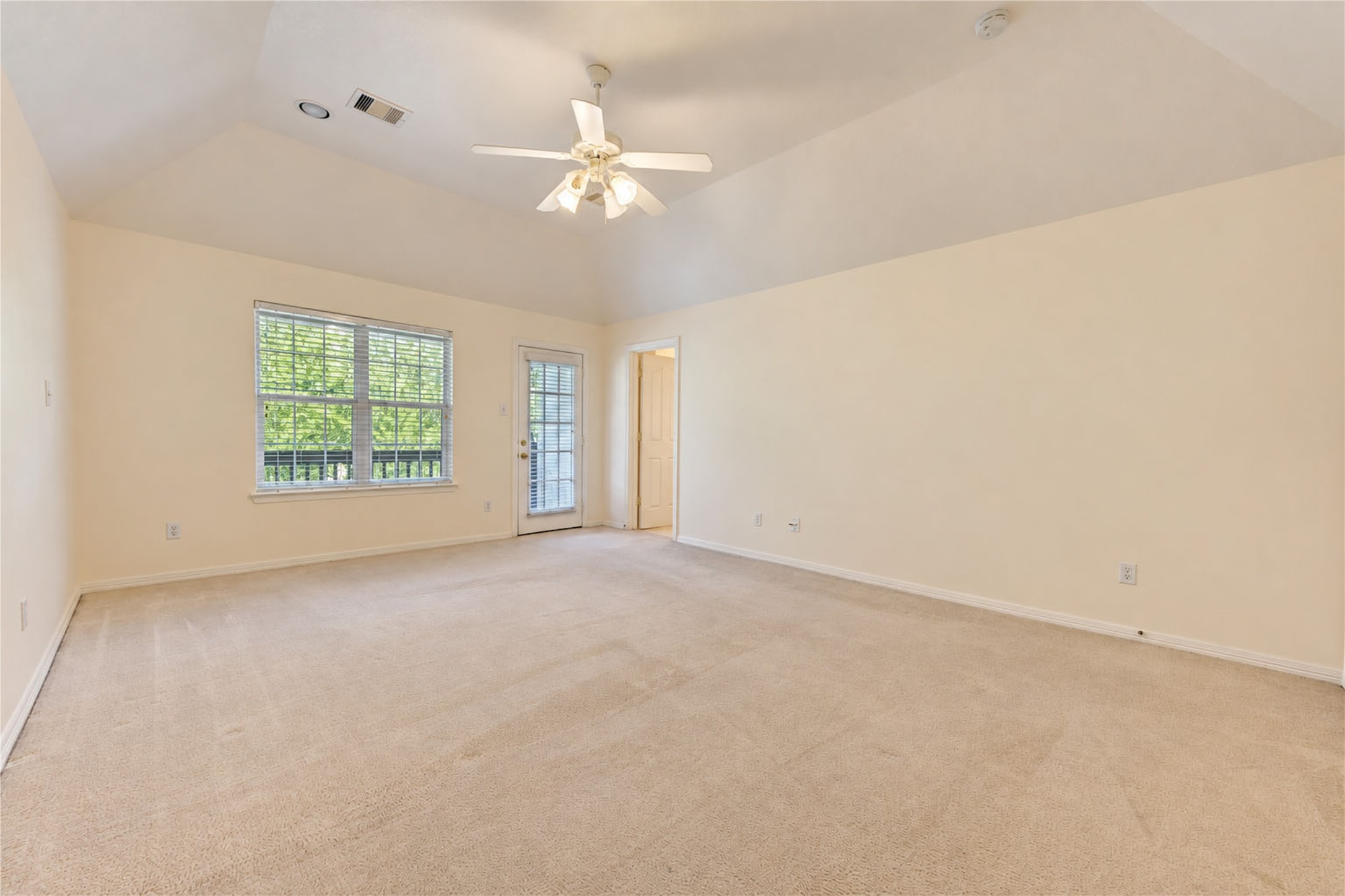 7522 S Linpar Court Property Photo 28