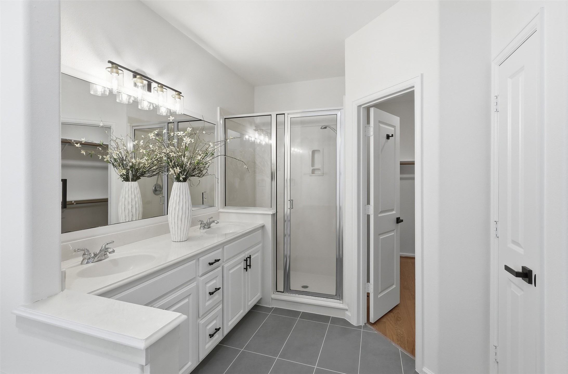 1110 Birdsall Street Property Photo 19
