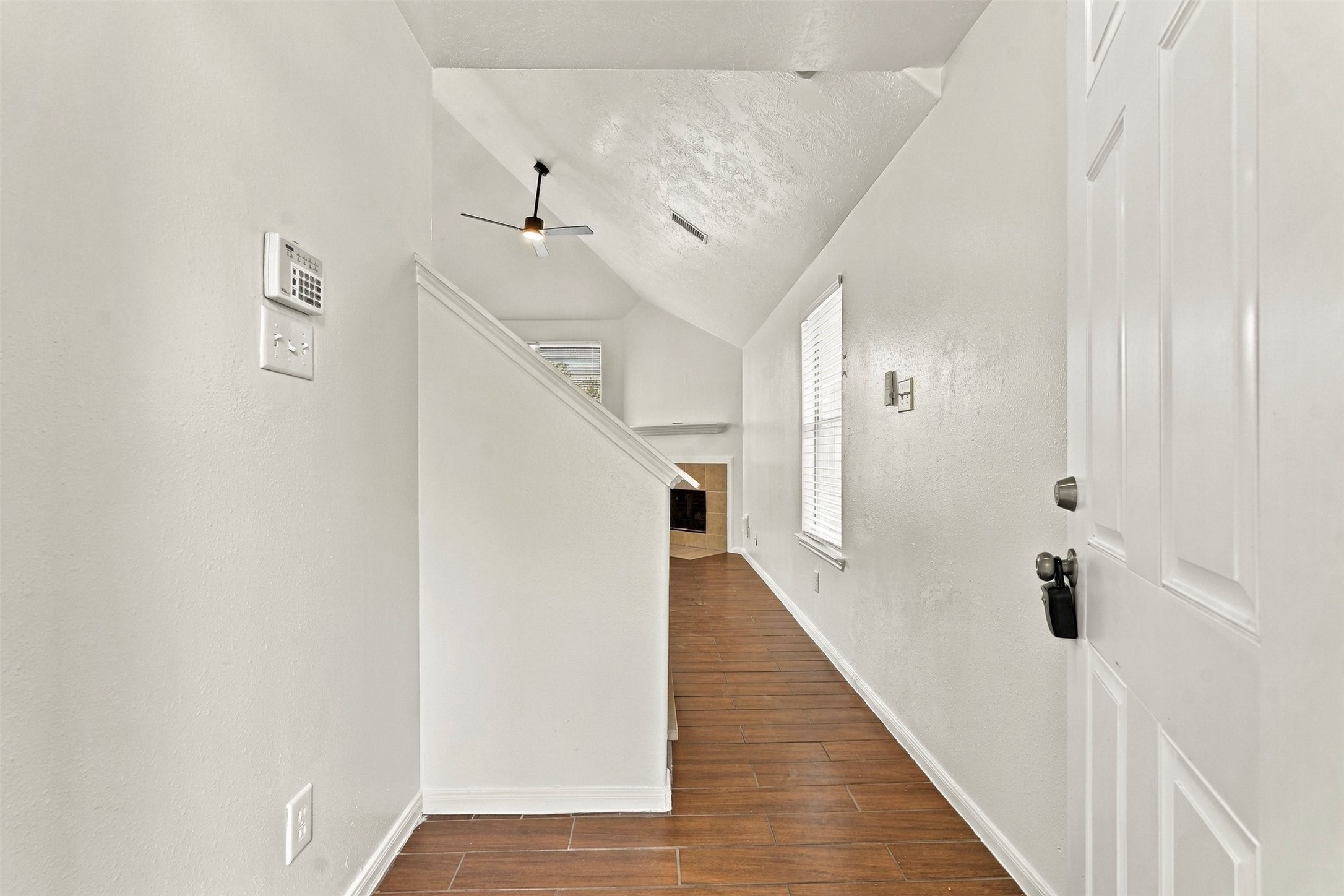 7842 Winding Creek View Property Photo 4