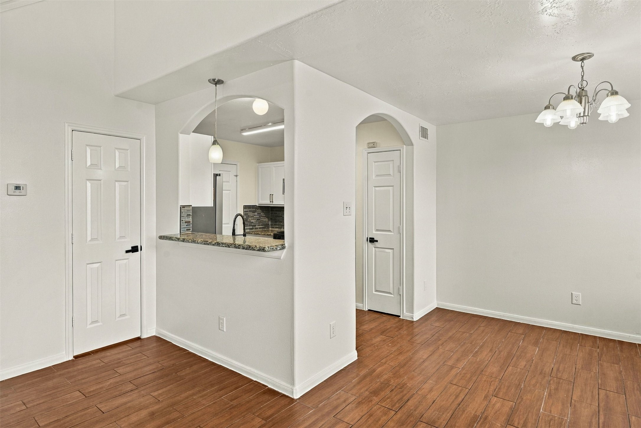 7842 Winding Creek View Property Photo 11