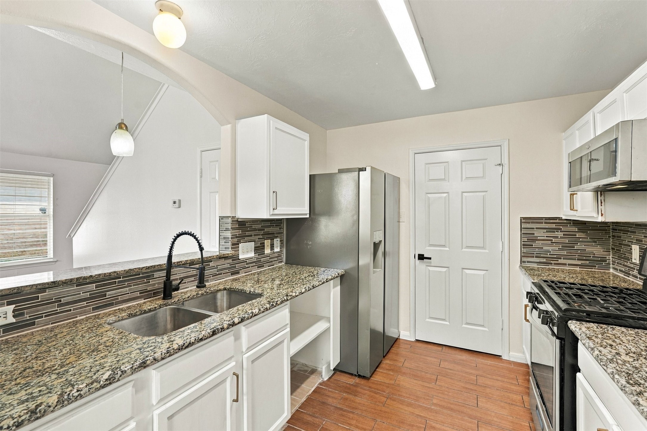 7842 Winding Creek View Property Photo 13