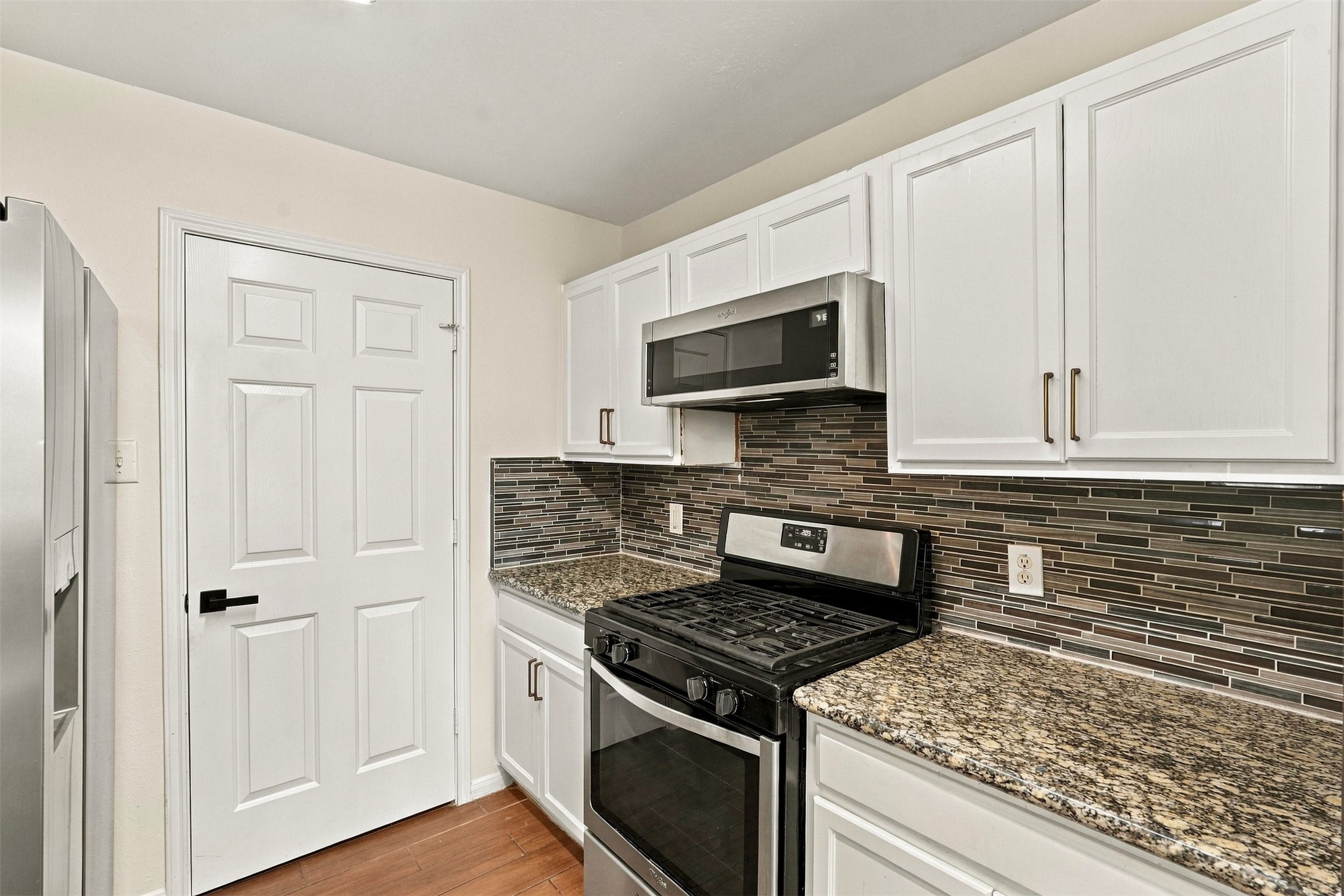 7842 Winding Creek View Property Photo 14