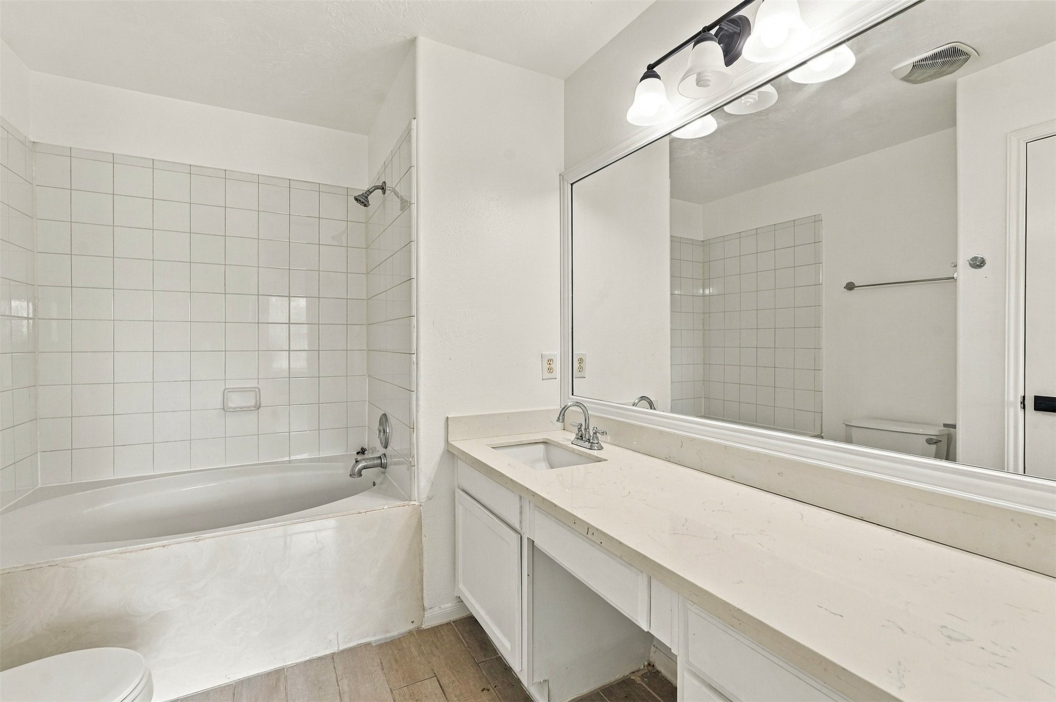 7842 Winding Creek View Property Photo 17