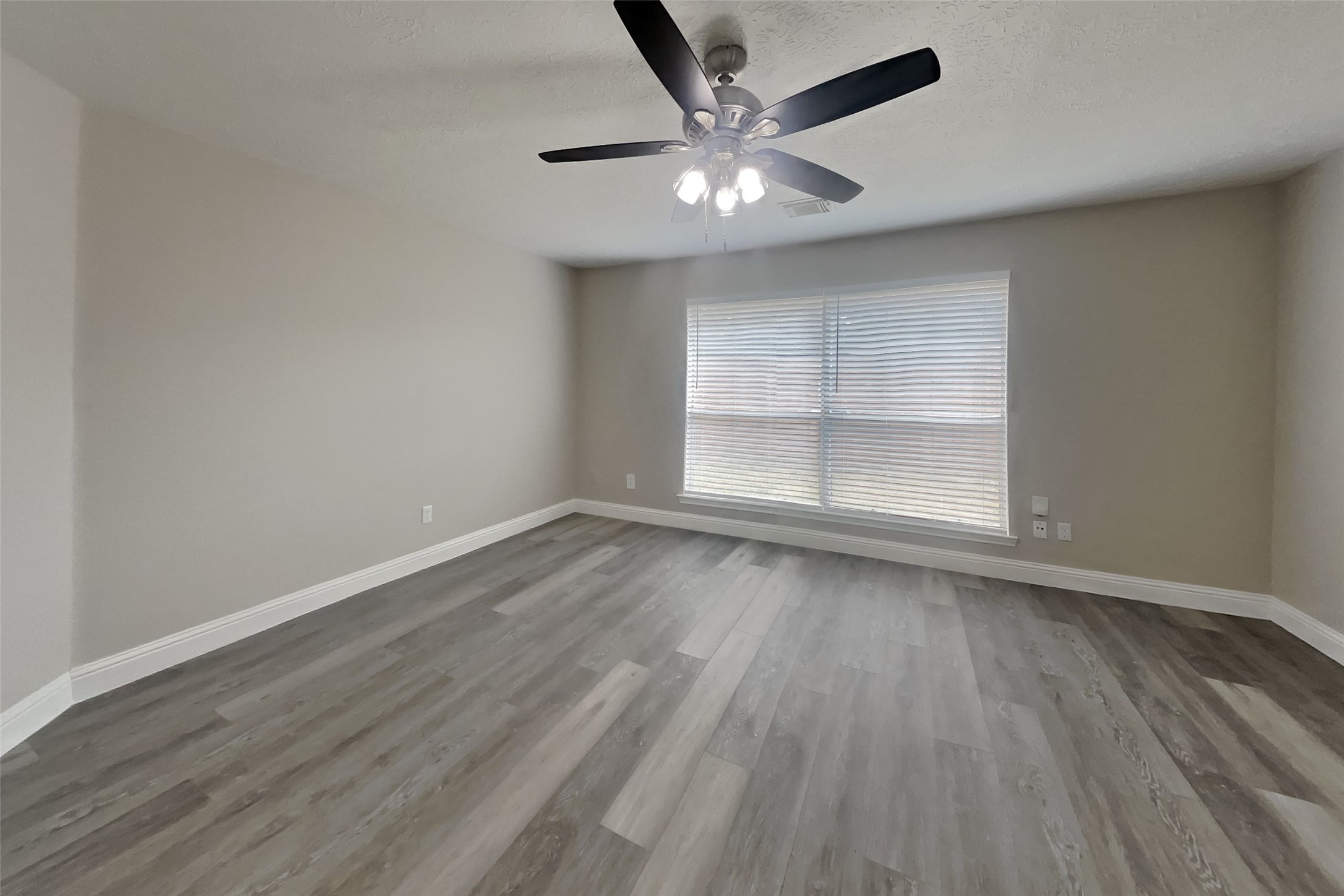 2511 Pecan Grove Court Property Photo 11
