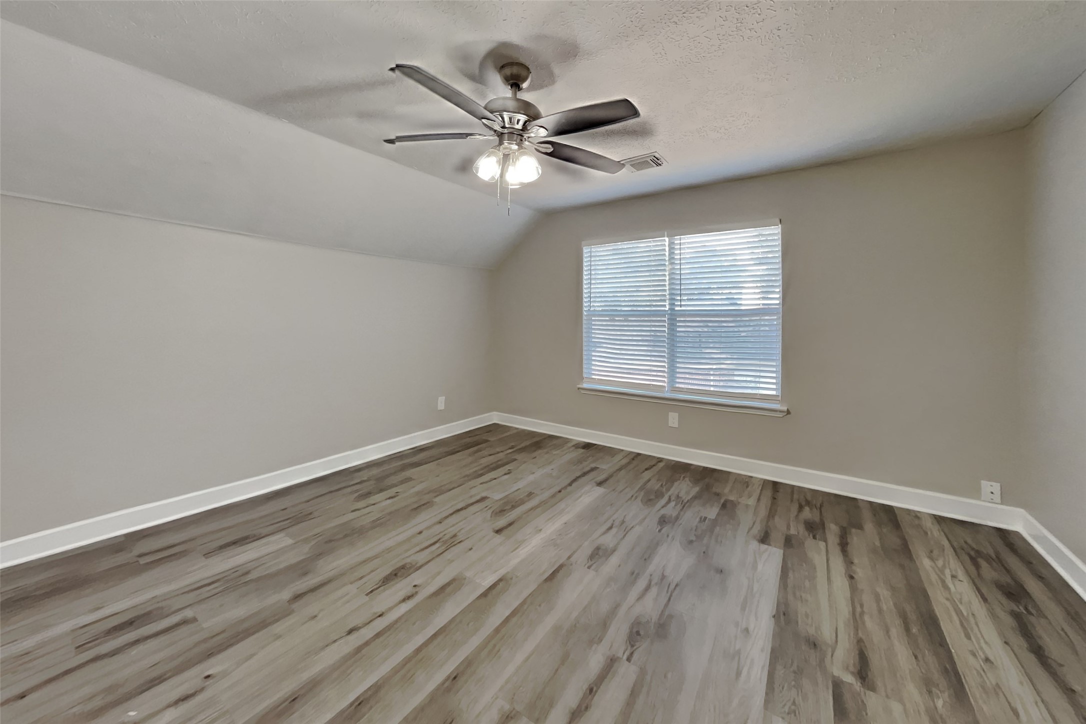2511 Pecan Grove Court Property Photo 15