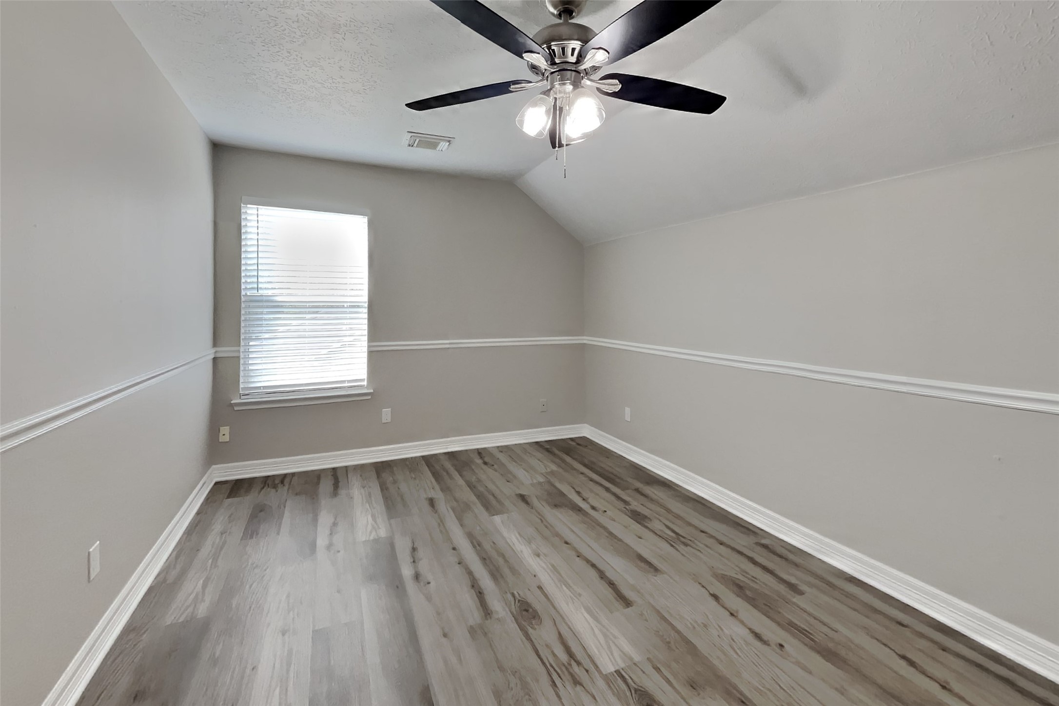 2511 Pecan Grove Court Property Photo 16