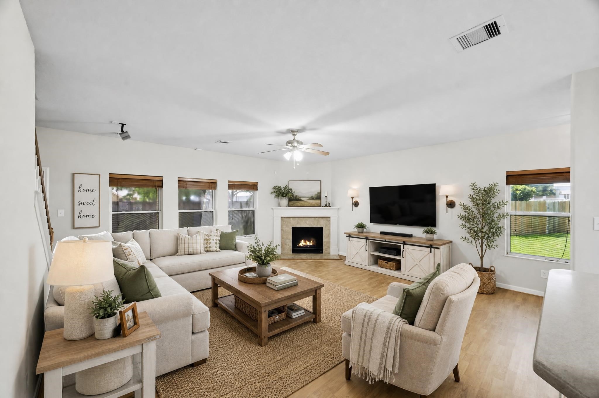 2702 Youpon Lake Court Property Photo 1