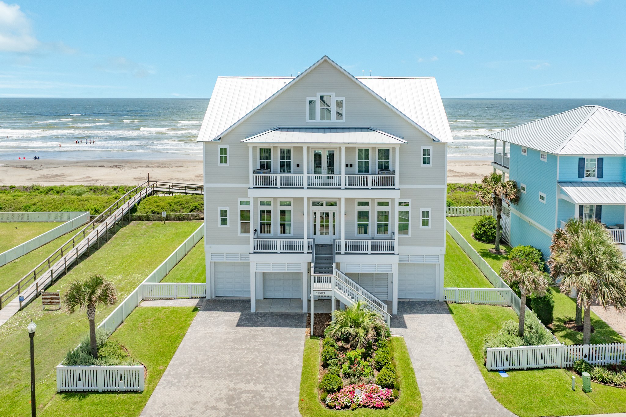 11603 Beachside Property Photo 4