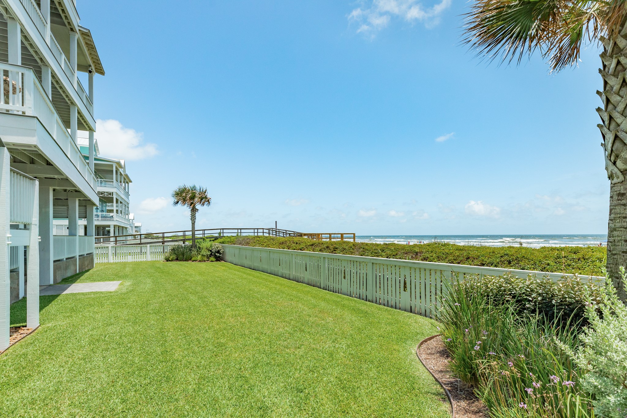11603 Beachside Property Photo 13