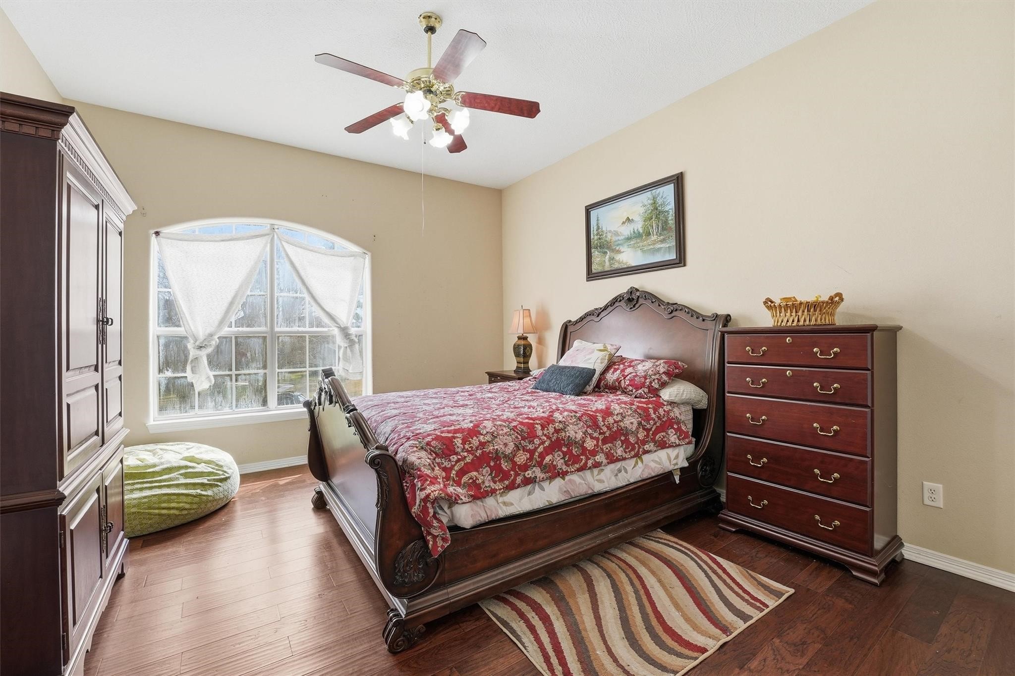 19103 Olympic Circle Property Photo 11