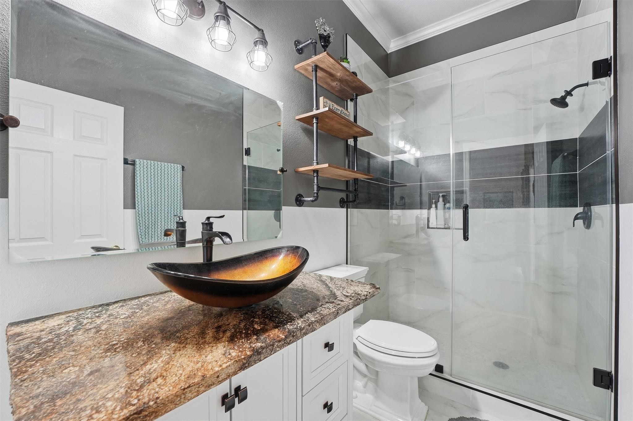 19103 Olympic Circle Property Photo 12