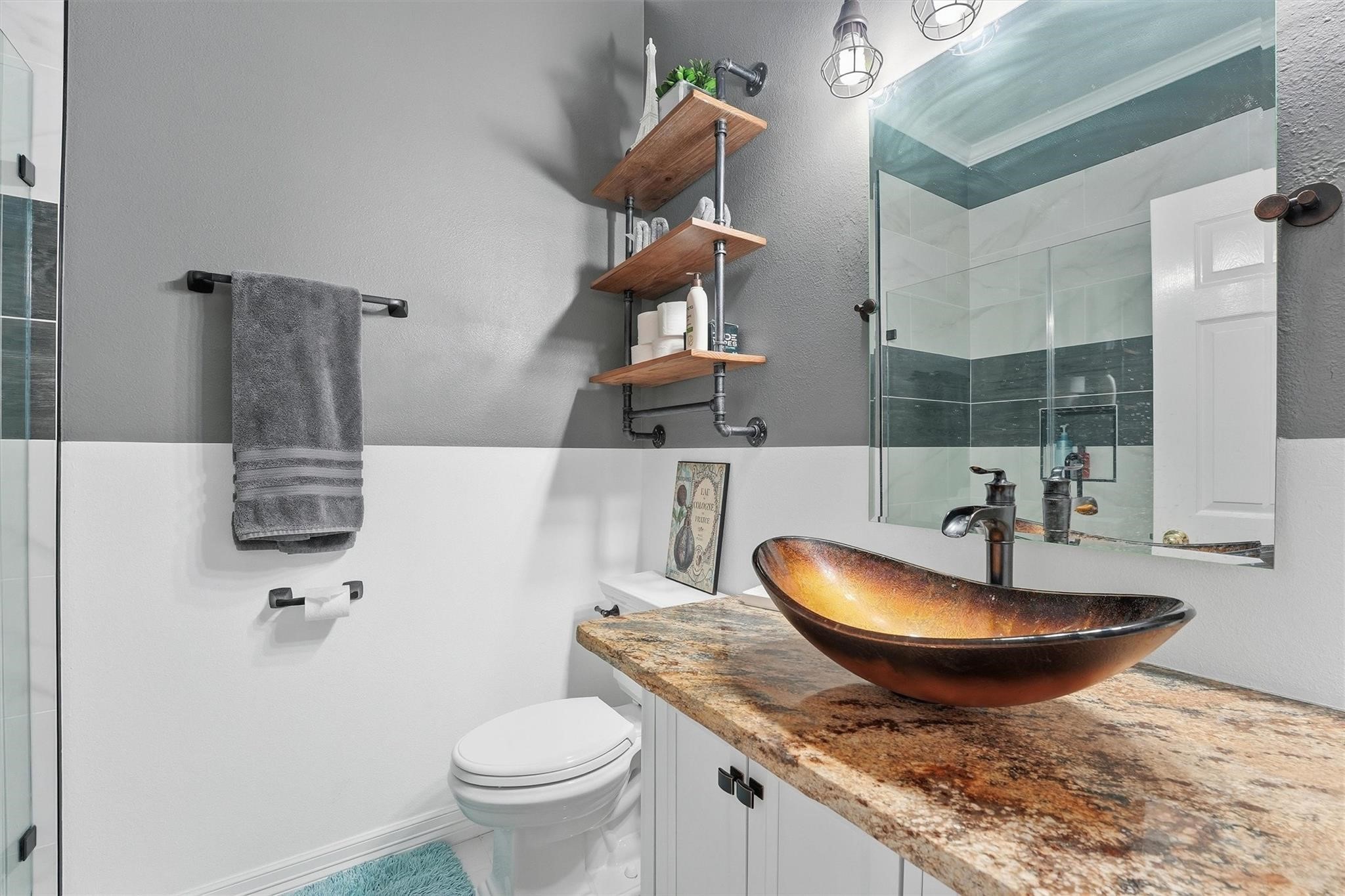 19103 Olympic Circle Property Photo 13