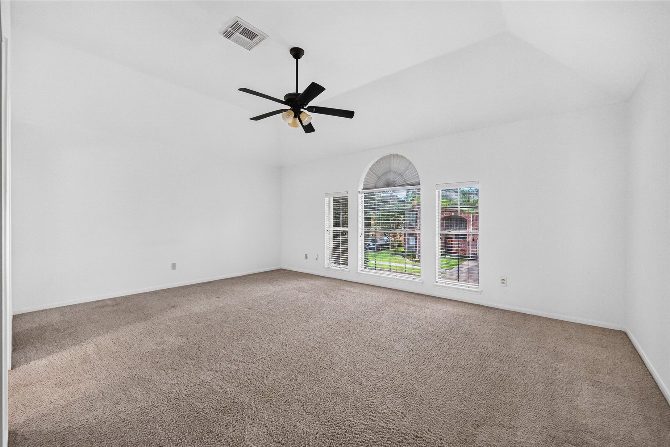 16511 Dawncrest Way Property Photo 26