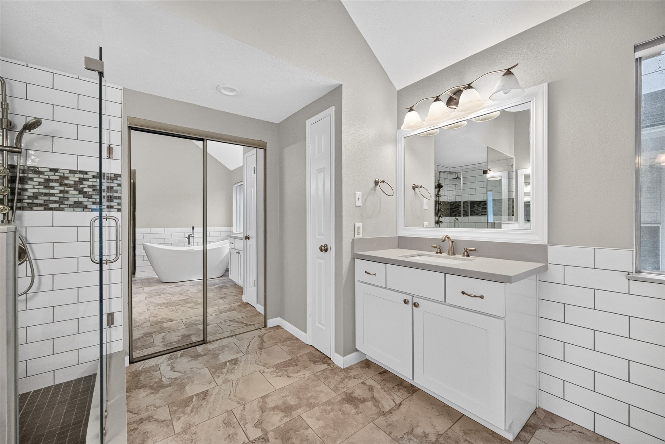 16511 Dawncrest Way Property Photo 31