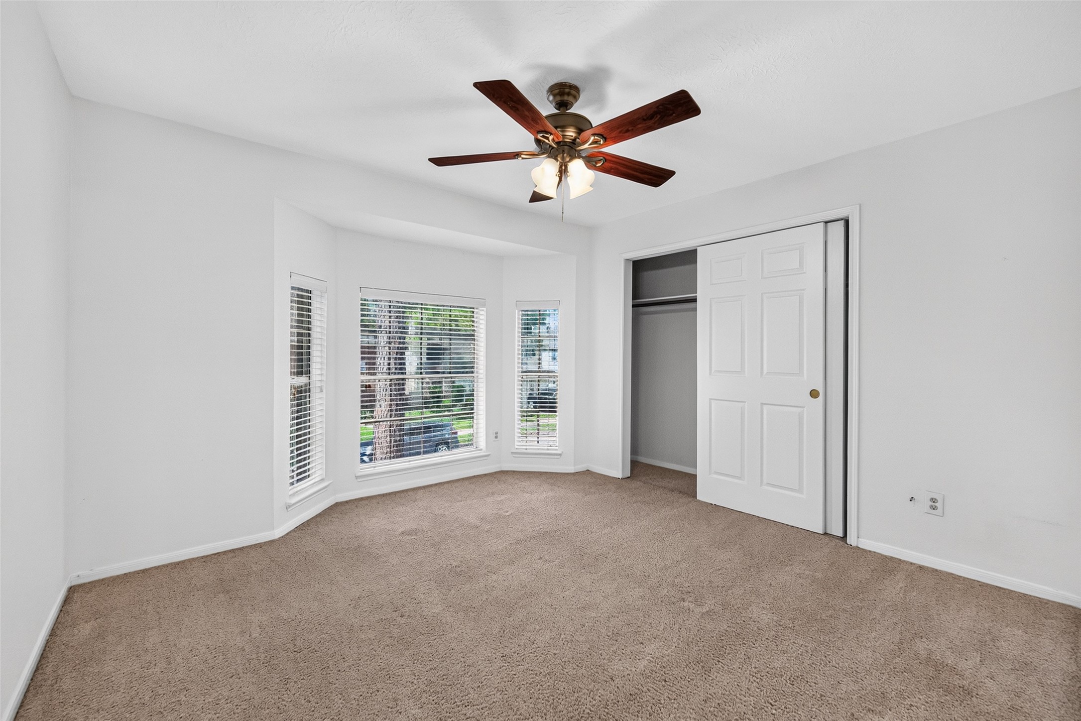 16511 Dawncrest Way Property Photo 32