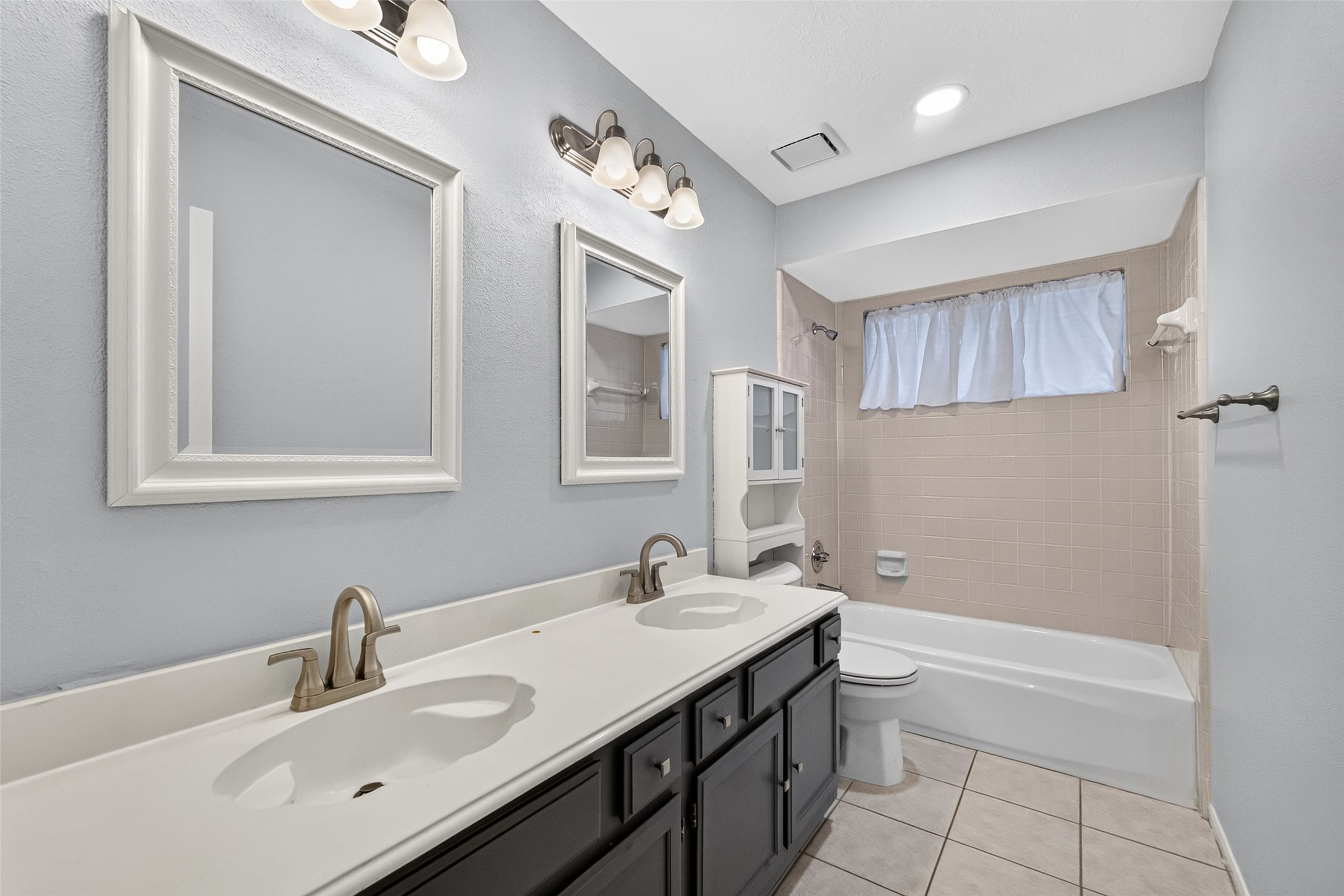 16511 Dawncrest Way Property Photo 34