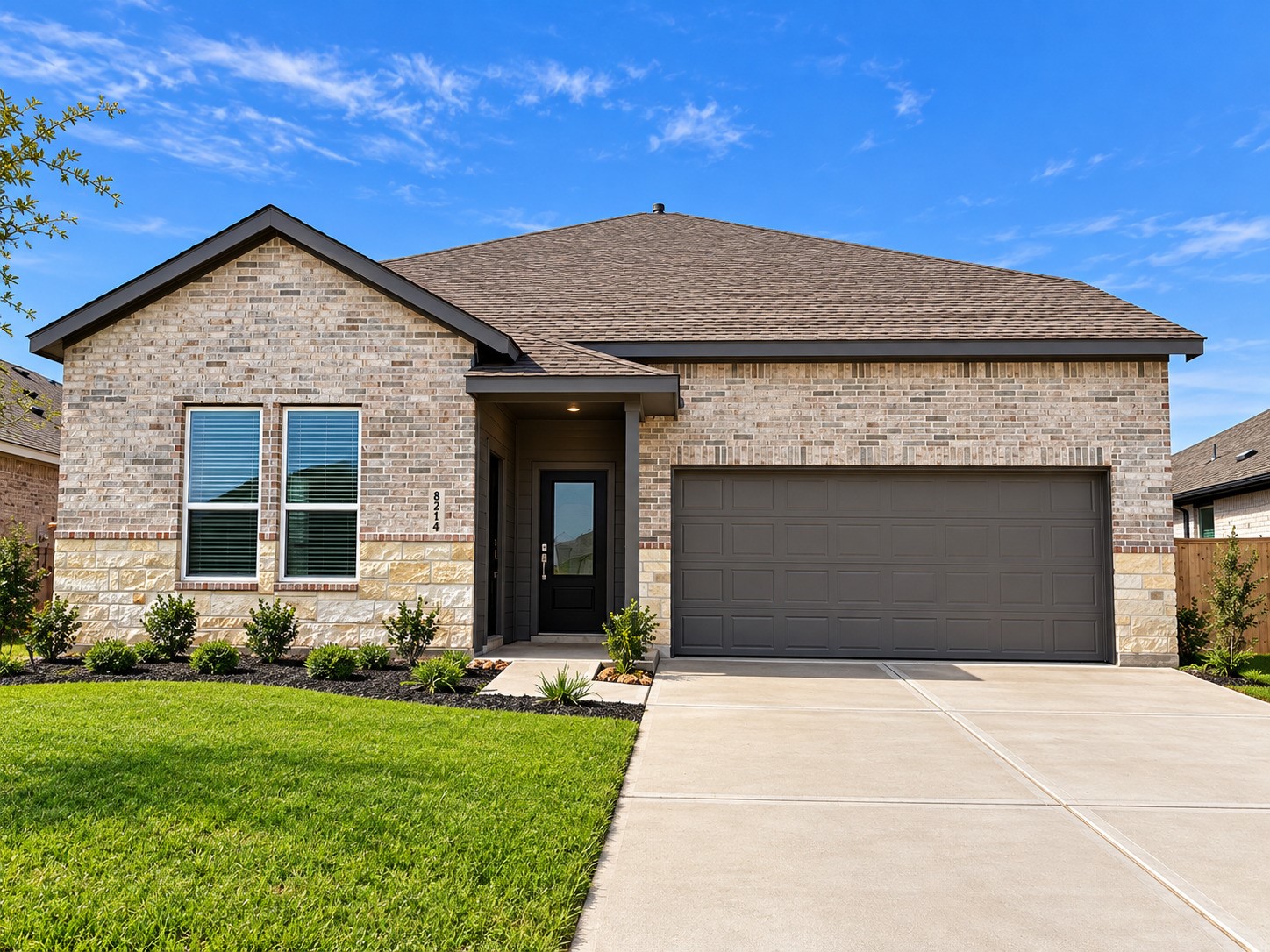 8214 Rustic Pine Trail Property Photo 1