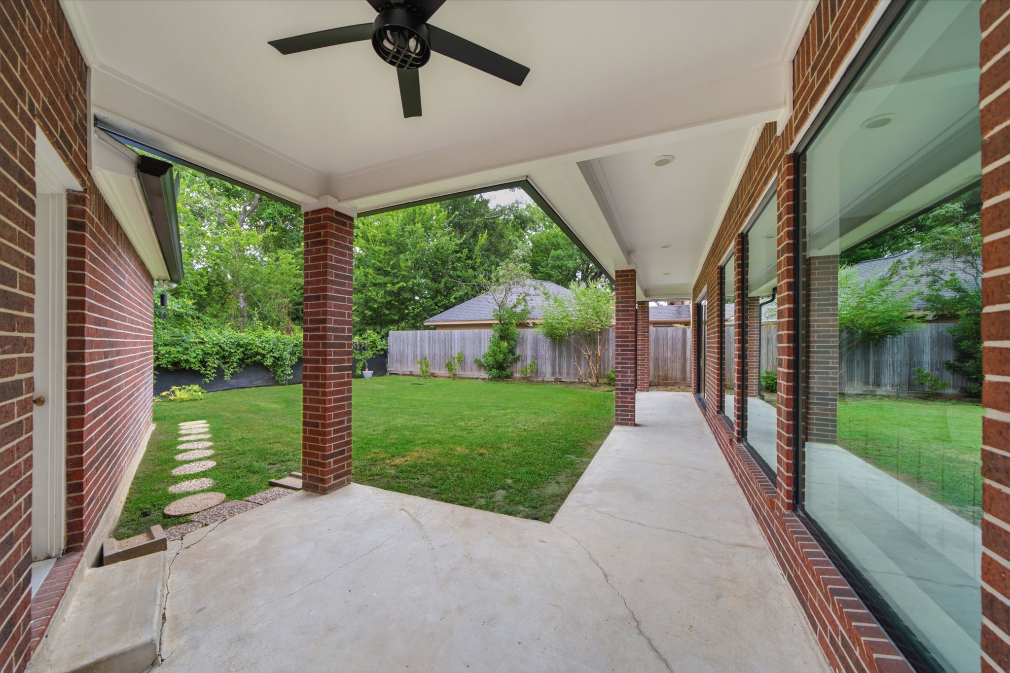 14 Hilshire Grove Lane Property Photo 19
