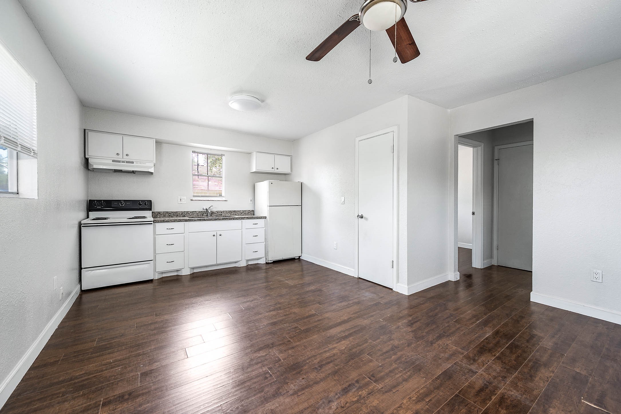1711 Fourcade Street 5 Property Photo 3