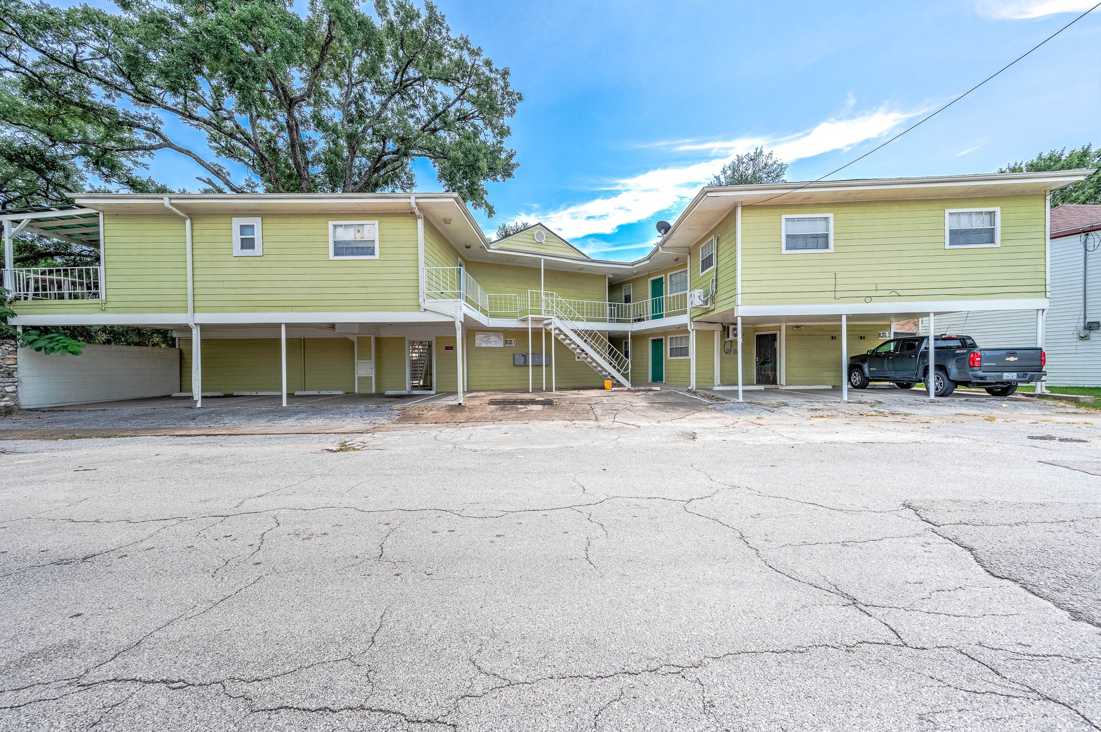 1711 Fourcade Street 5 Property Photo 11