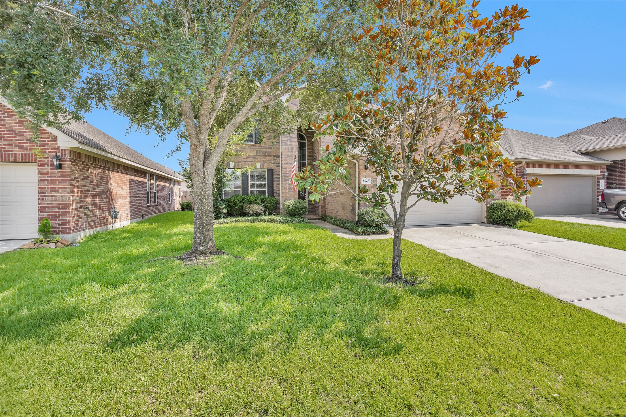 8927 Headstall Drive Property Photo 3