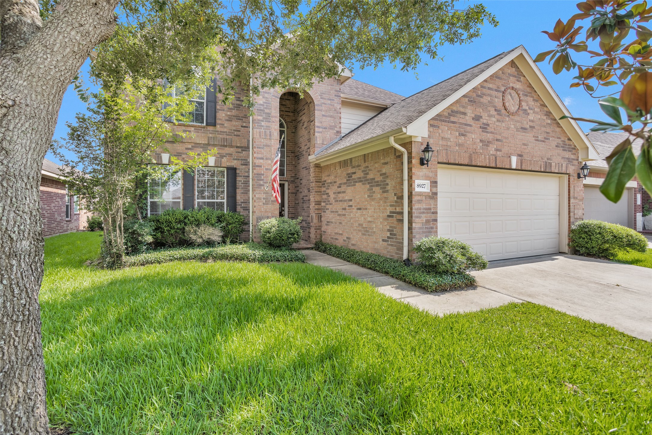 8927 Headstall Drive Property Photo 4