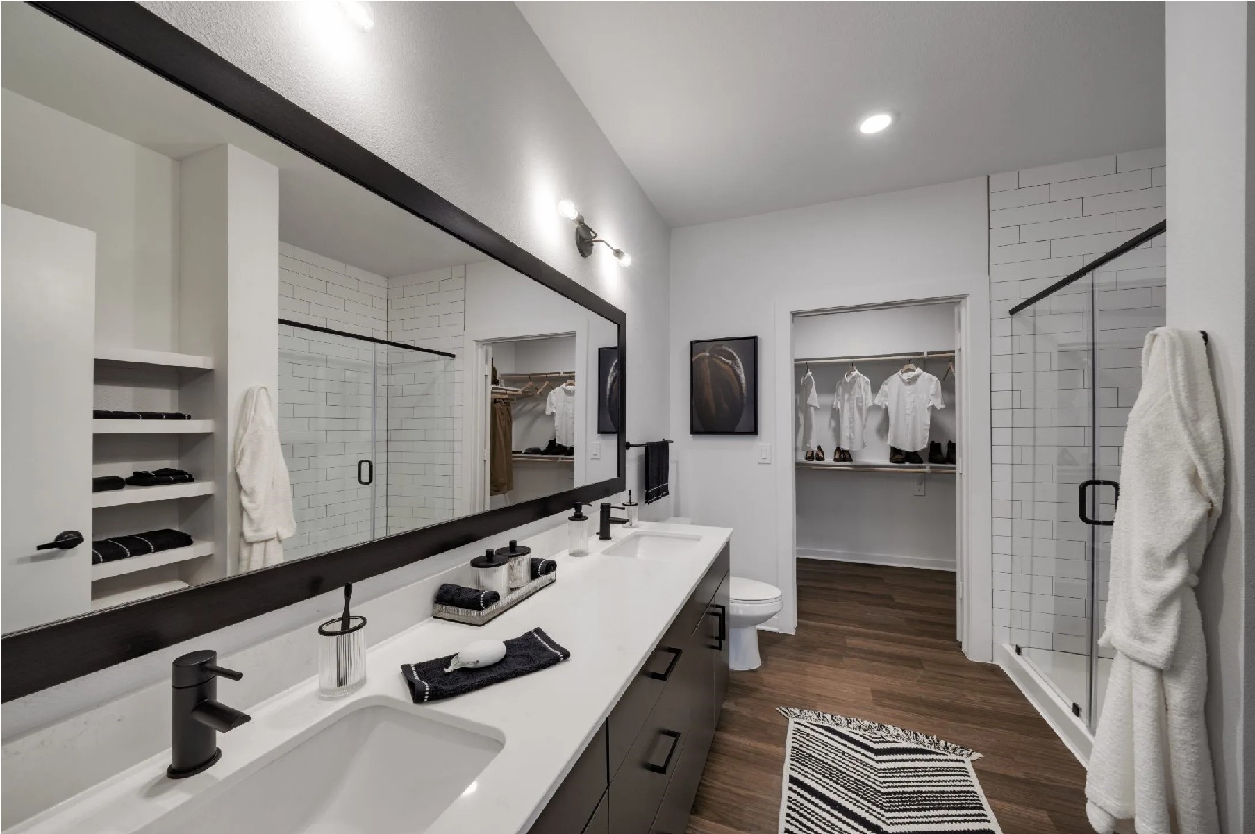10421 Deerwood Road 1318 Property Photo 6