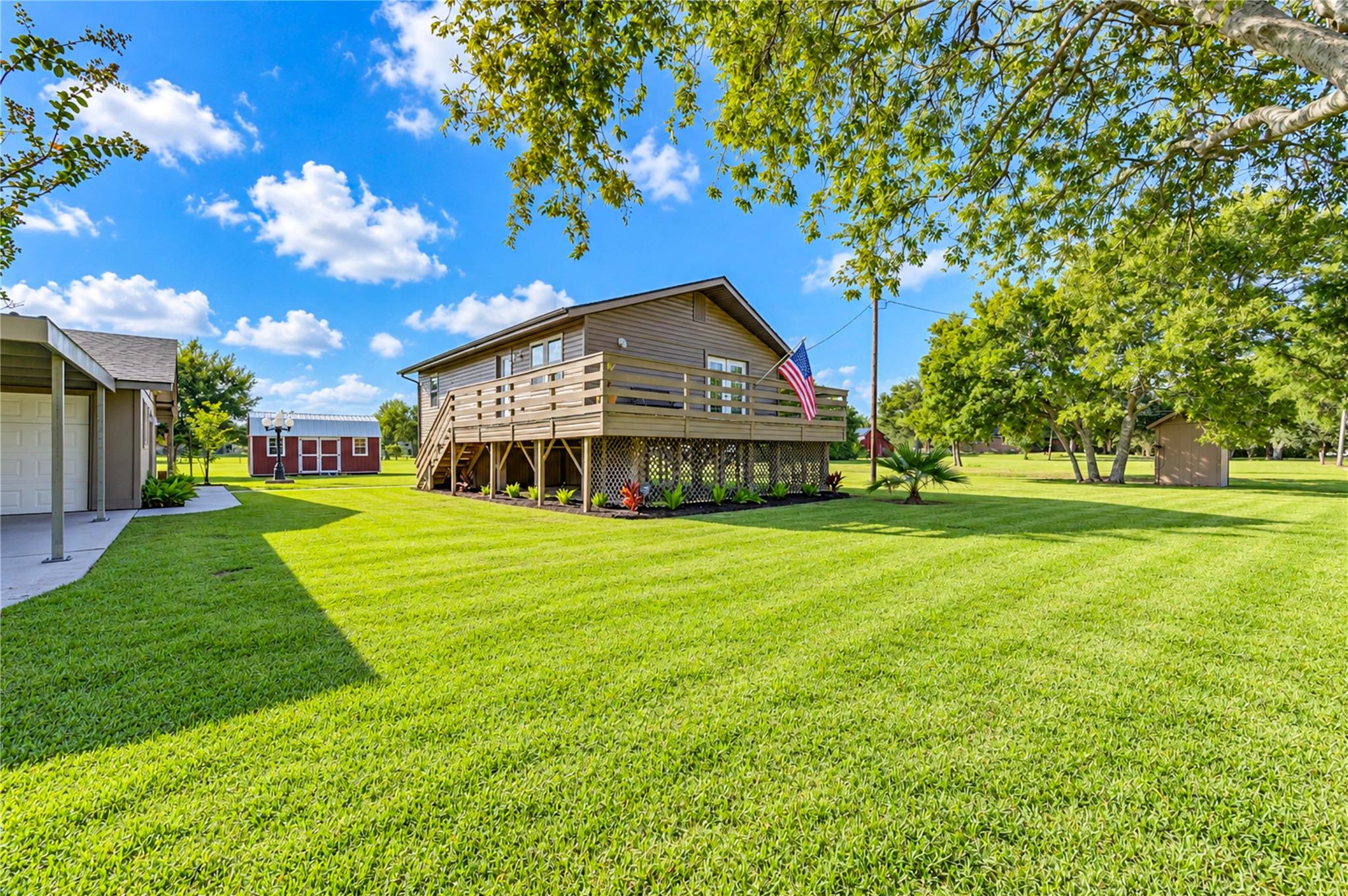 11605 Strom Property Photo 3
