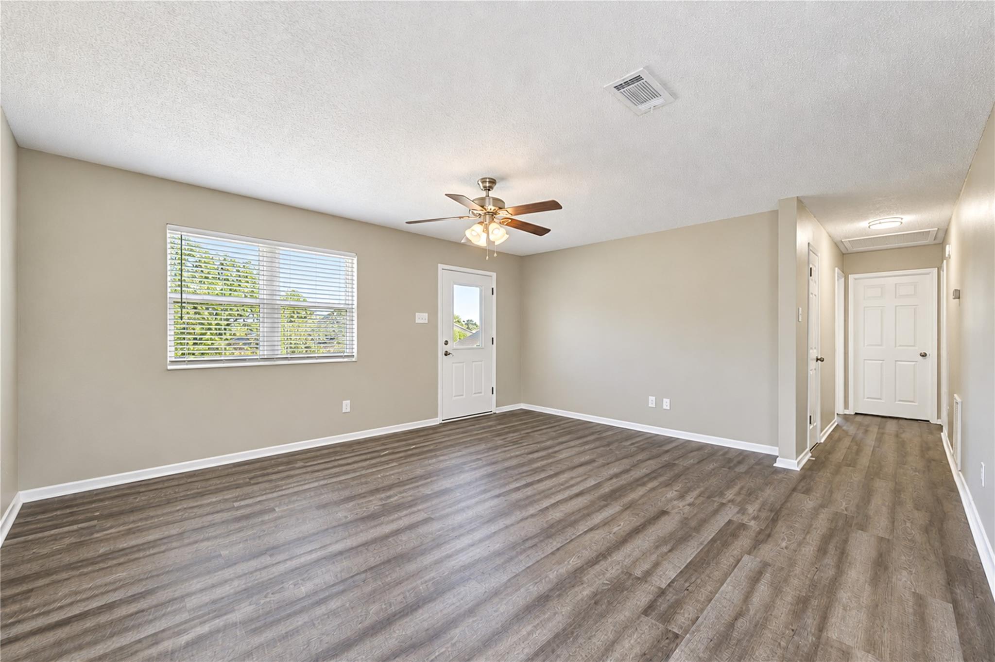 11605 Strom Property Photo 10