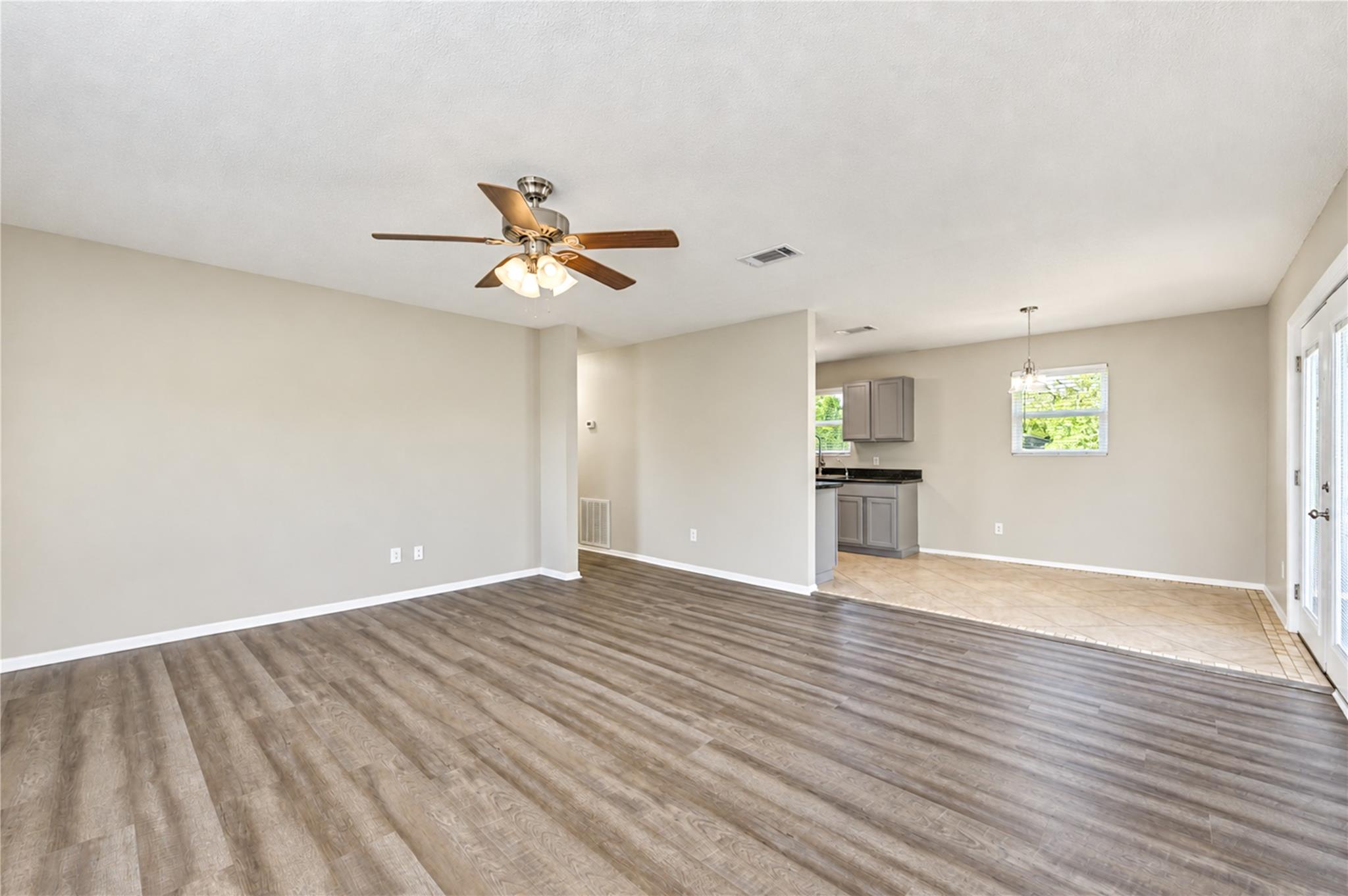 11605 Strom Property Photo 11