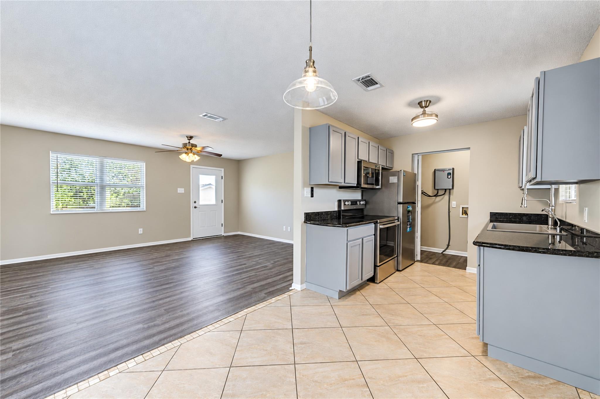 11605 Strom Property Photo 13