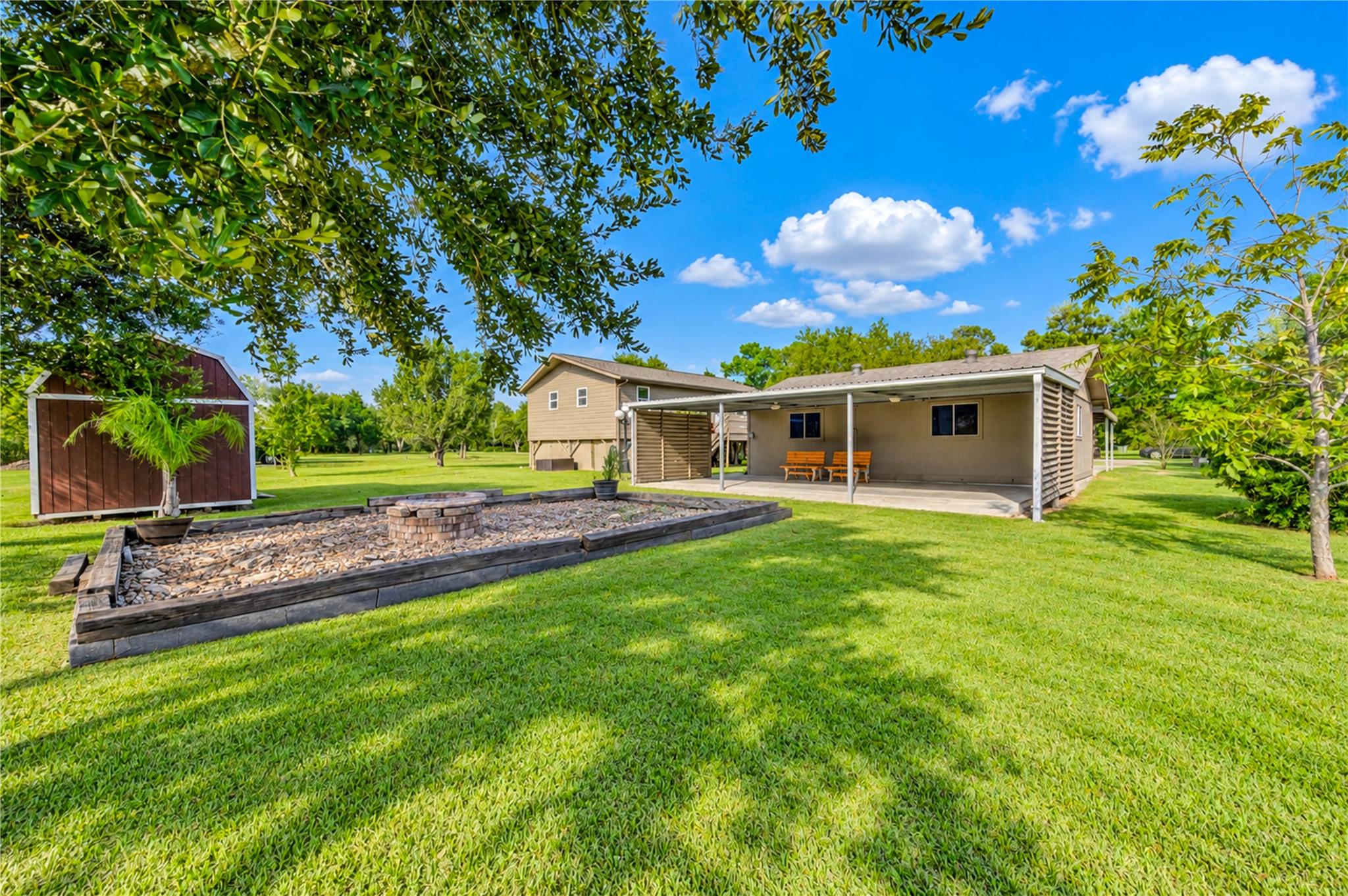 11605 Strom Property Photo 32