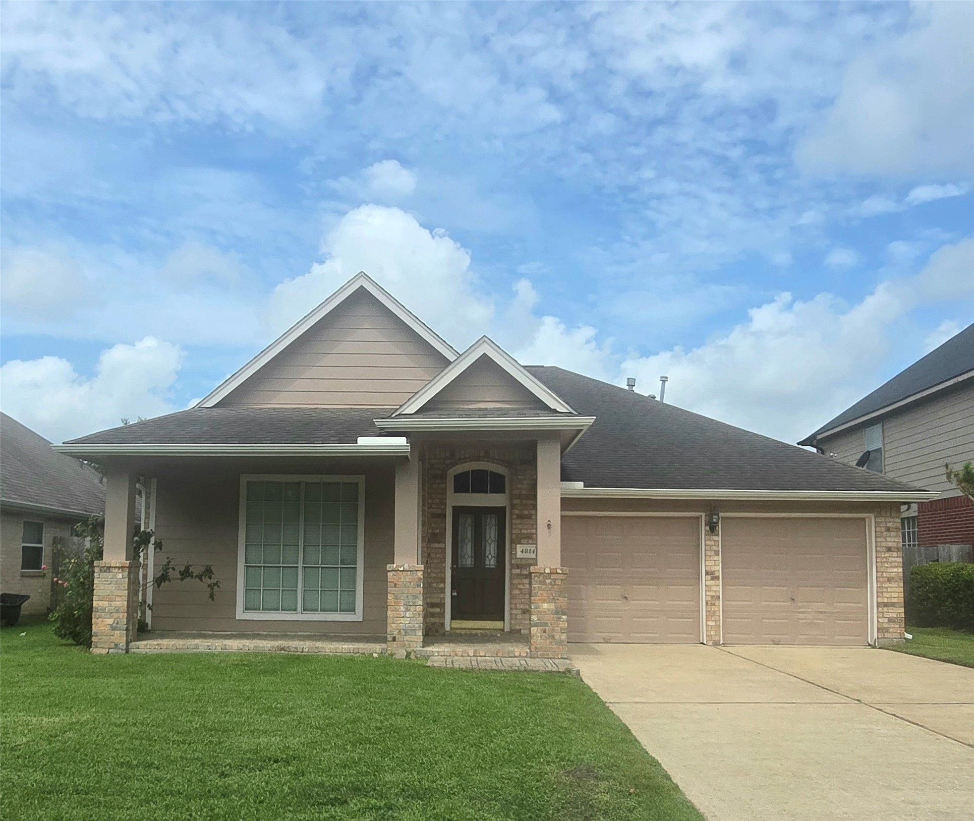 4814 Windy Way Property Photo 1