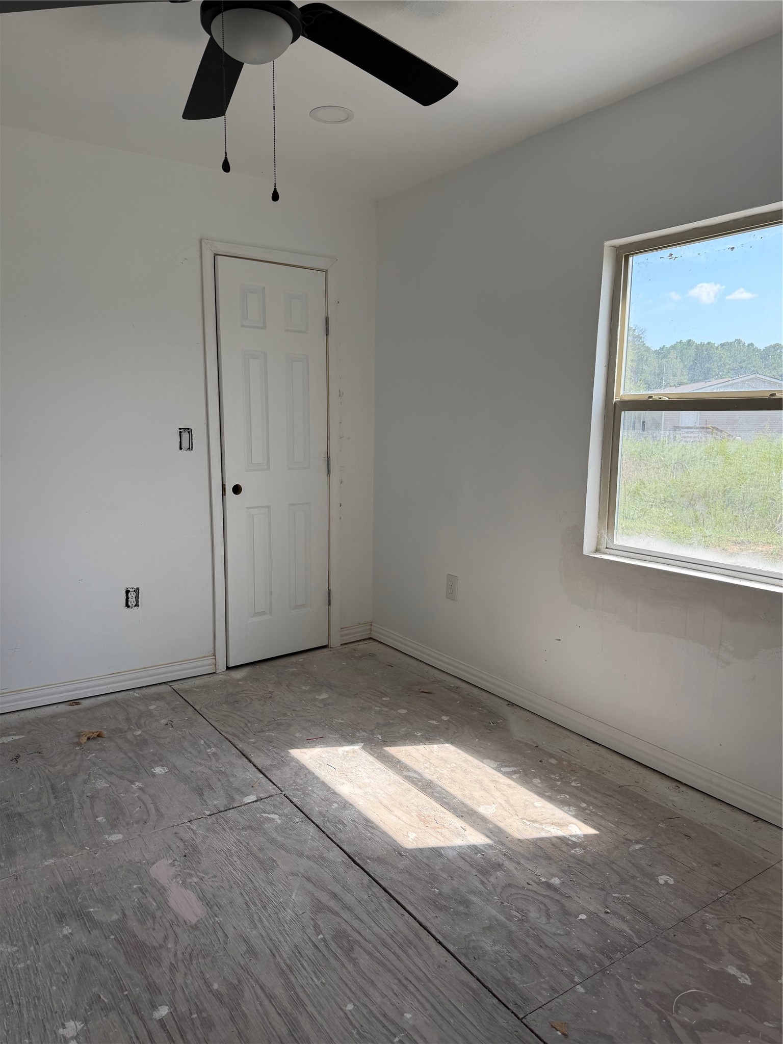 8024 Elise Nicole Drive Property Photo 5