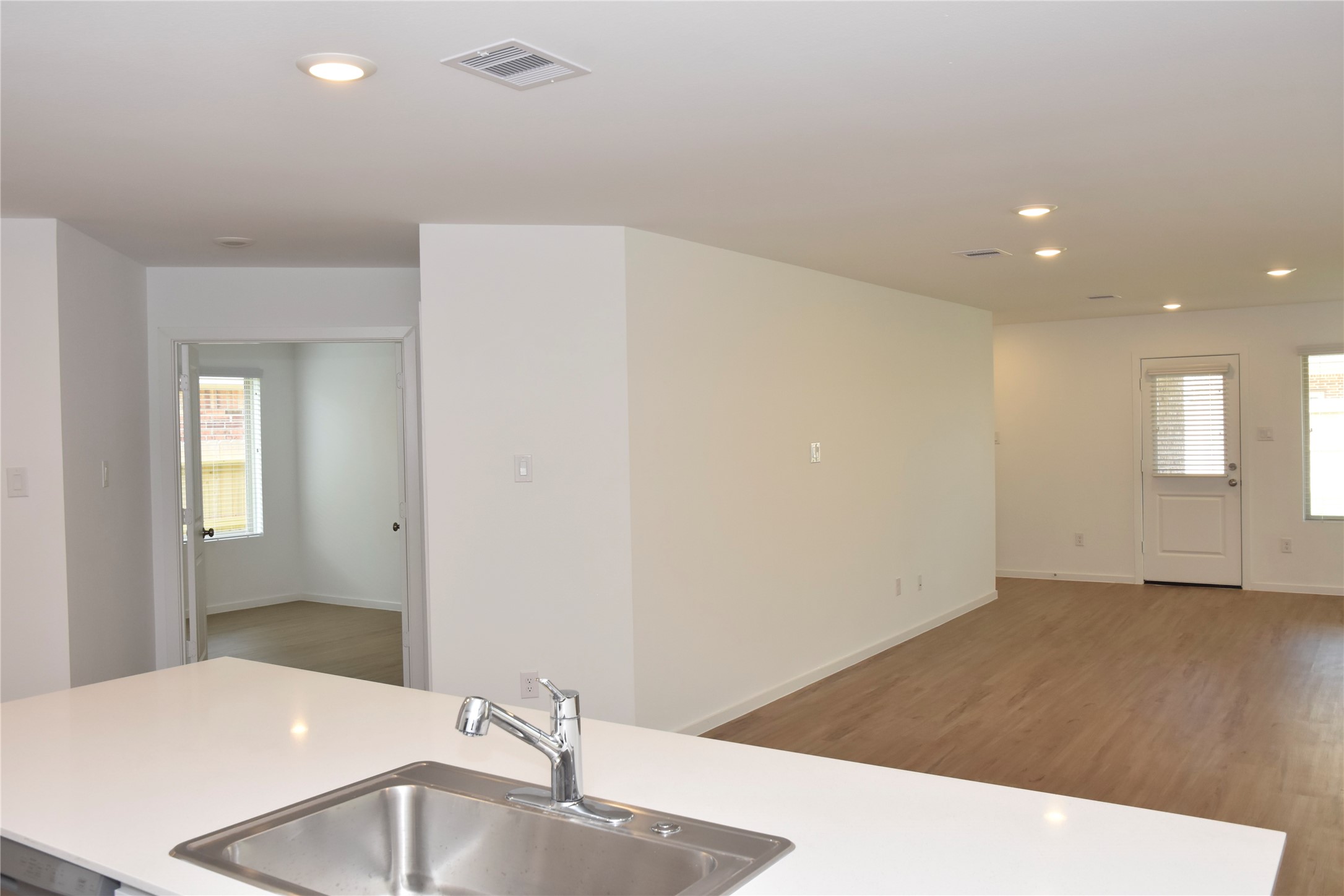 5135 Sunvalley Bend Drive Property Photo 13