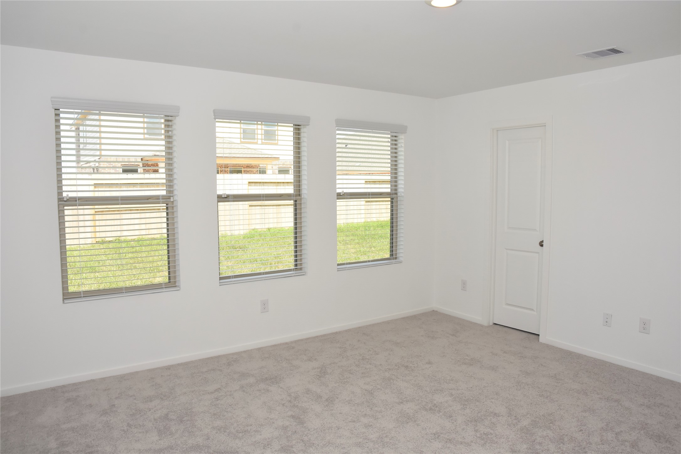 5135 Sunvalley Bend Drive Property Photo 17