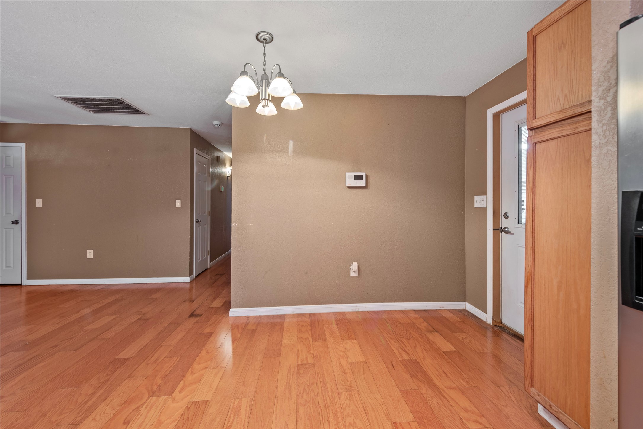 10702 River Oaks Drive Property Photo 1
